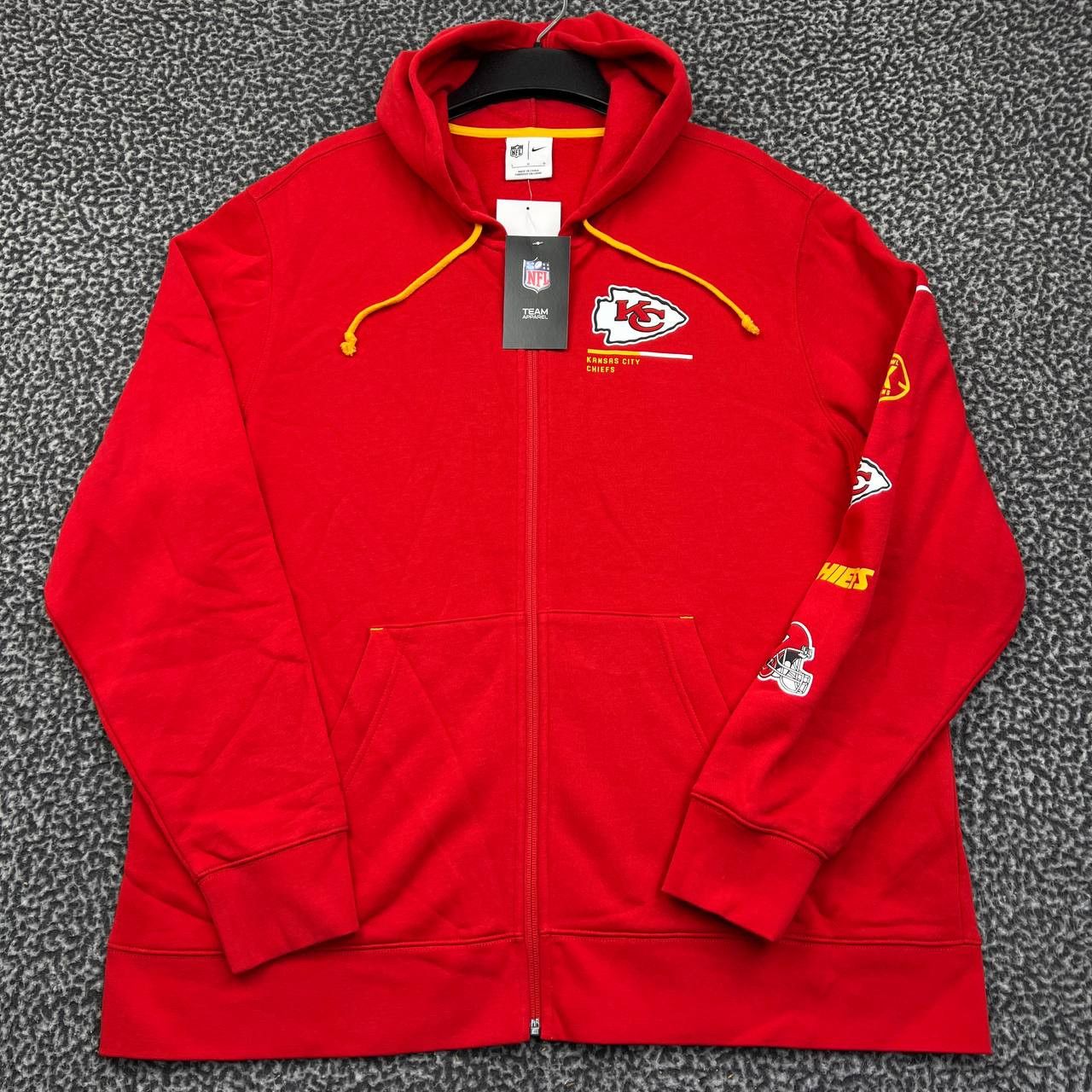 Nike Nike Hoodie Men Large Red Kansas City Chiefs NFL New Size US L / EU 52-54 / 3 - 1 Thumbnail