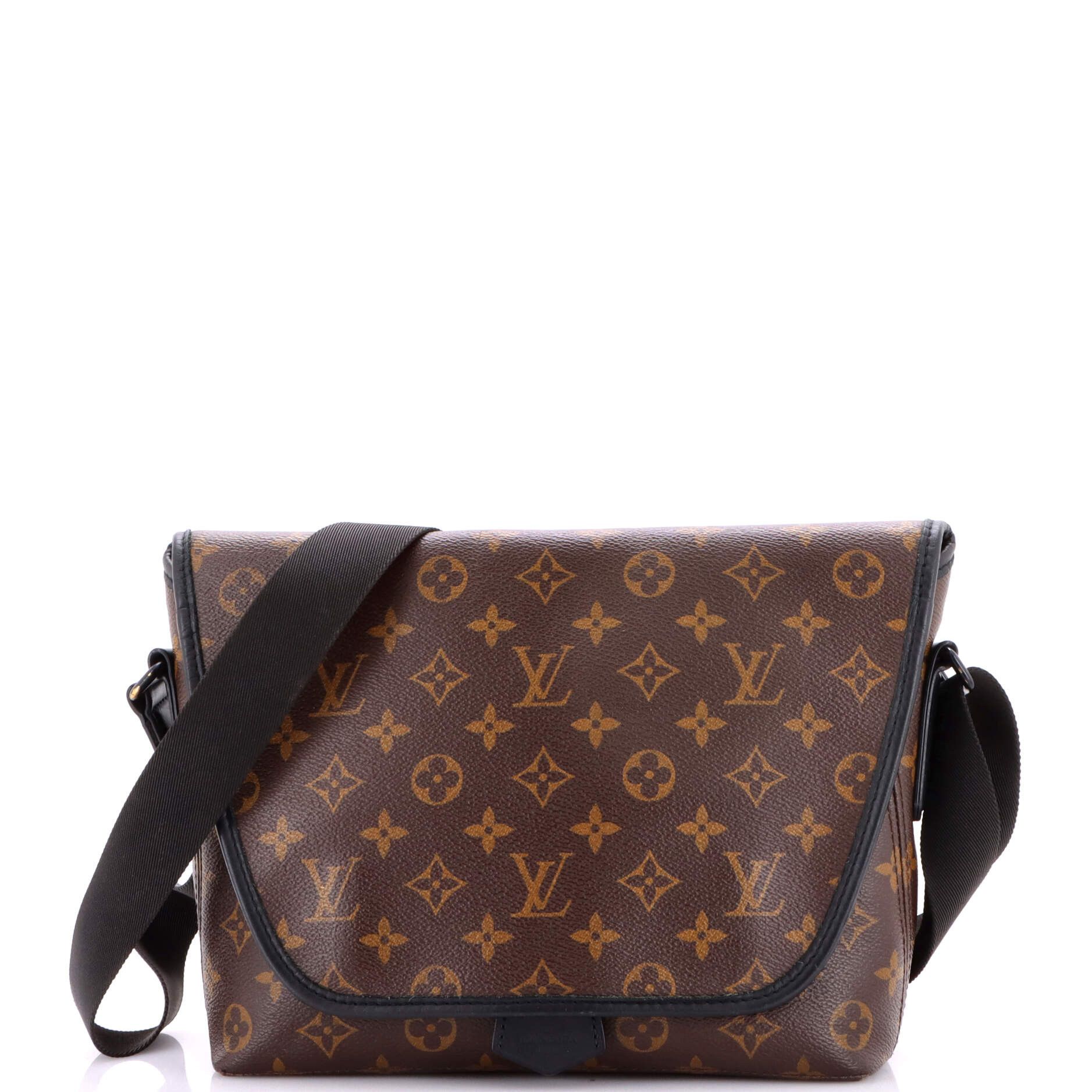 Louis Vuitton Magnetic Messenger Bag Size ONE SIZE - 1 Thumbnail
