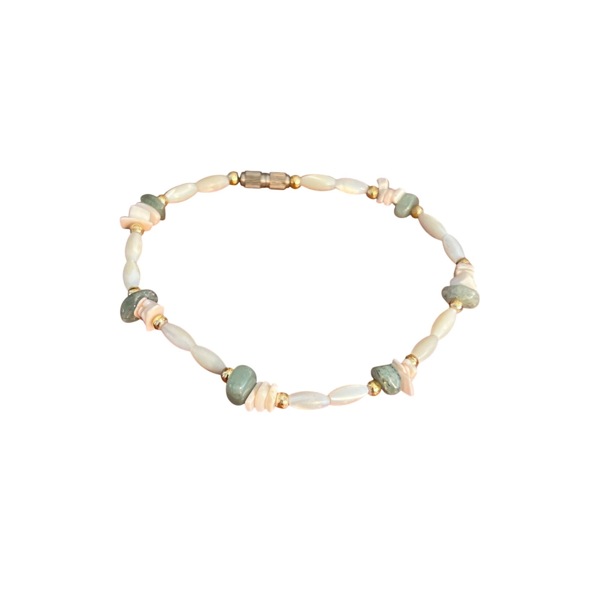 Other Vintage Pearl Jade Shell Chip Bracelet Gold Tone Screw Barre Size ONE SIZE - 1 Thumbnail