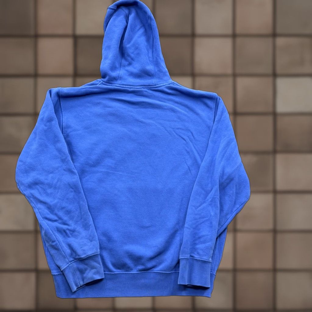 Nike VINTAGE Nike Hoodie Mens Large Blue Floral Swoosh Embroidered Pullover Made In Egypt Size US L / EU 52-54 / 3 - 1 Thumbnail
