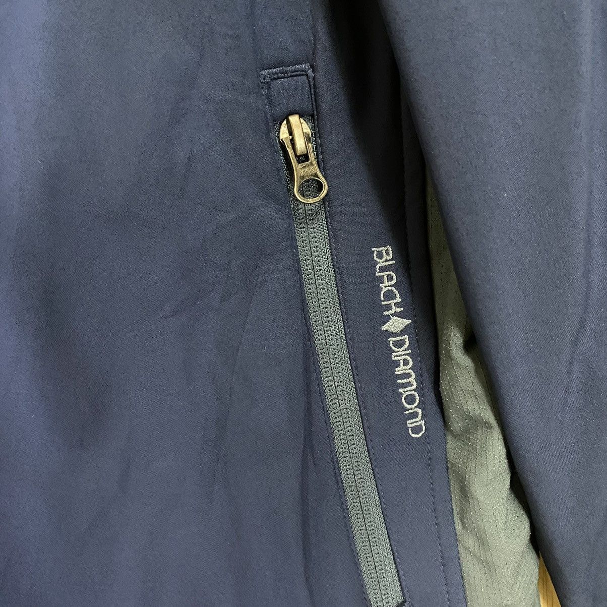 Black Diamond BLACK DIAMOND OUTDOOR ARCTERYX INSPIRED Size US M / EU 48-50 / 2 - 6 Thumbnail