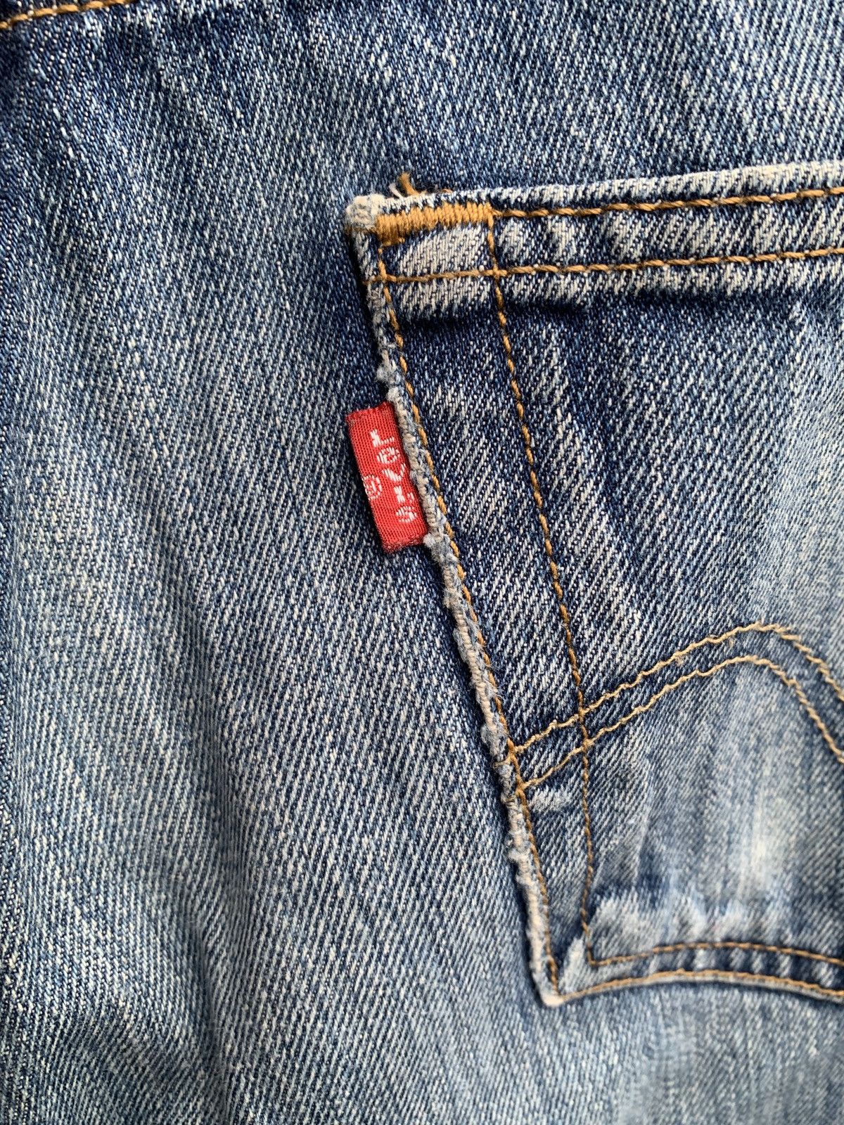 Levi's VINTAGE LEVIS 501 JEANS Size US 32 / EU 48 - 7 Thumbnail
