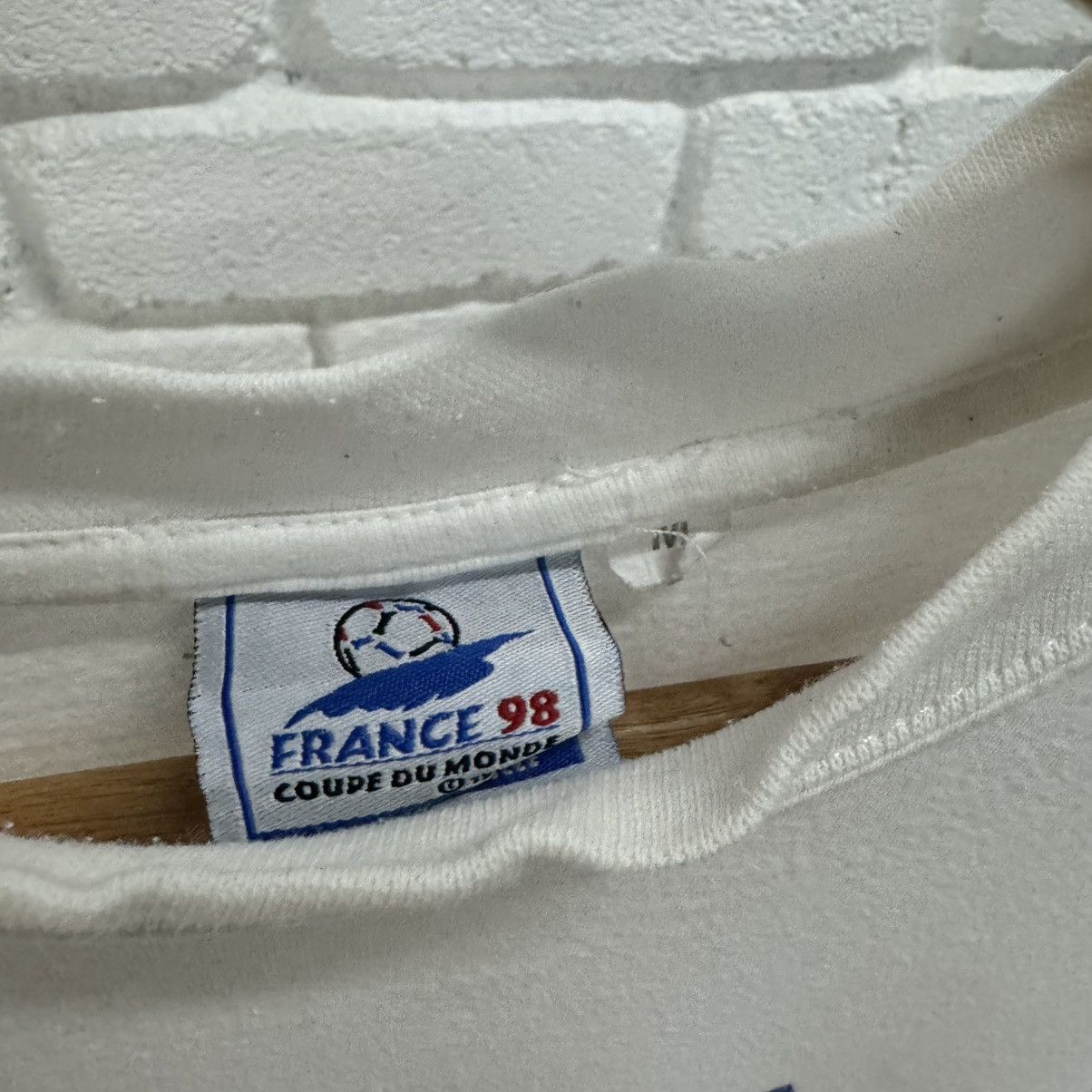 Vintage FIFA France 98 World Cup Tee Size US M / EU 48-50 / 2 - 4 Thumbnail
