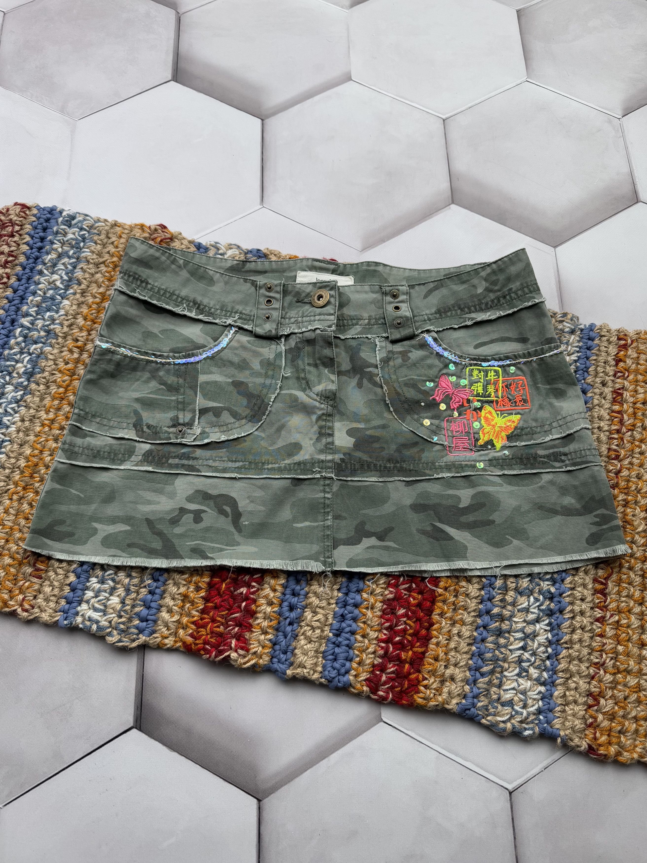 Vintage Vintage Mini Skirt (E4) Size 30" / US 8 / IT 44 - 1 Thumbnail