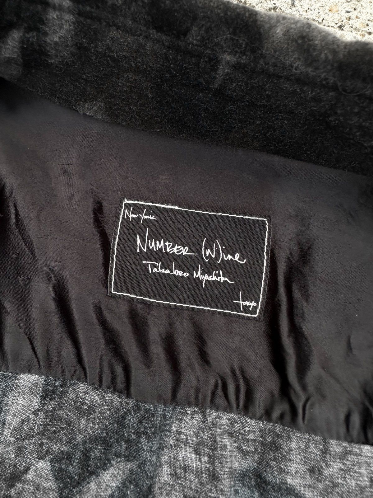 Number (N)ine Number (N)ine AW04 Tribal Hearts Camo Long Shirts Size US M / EU 48-50 / 2 - 3 Thumbnail
