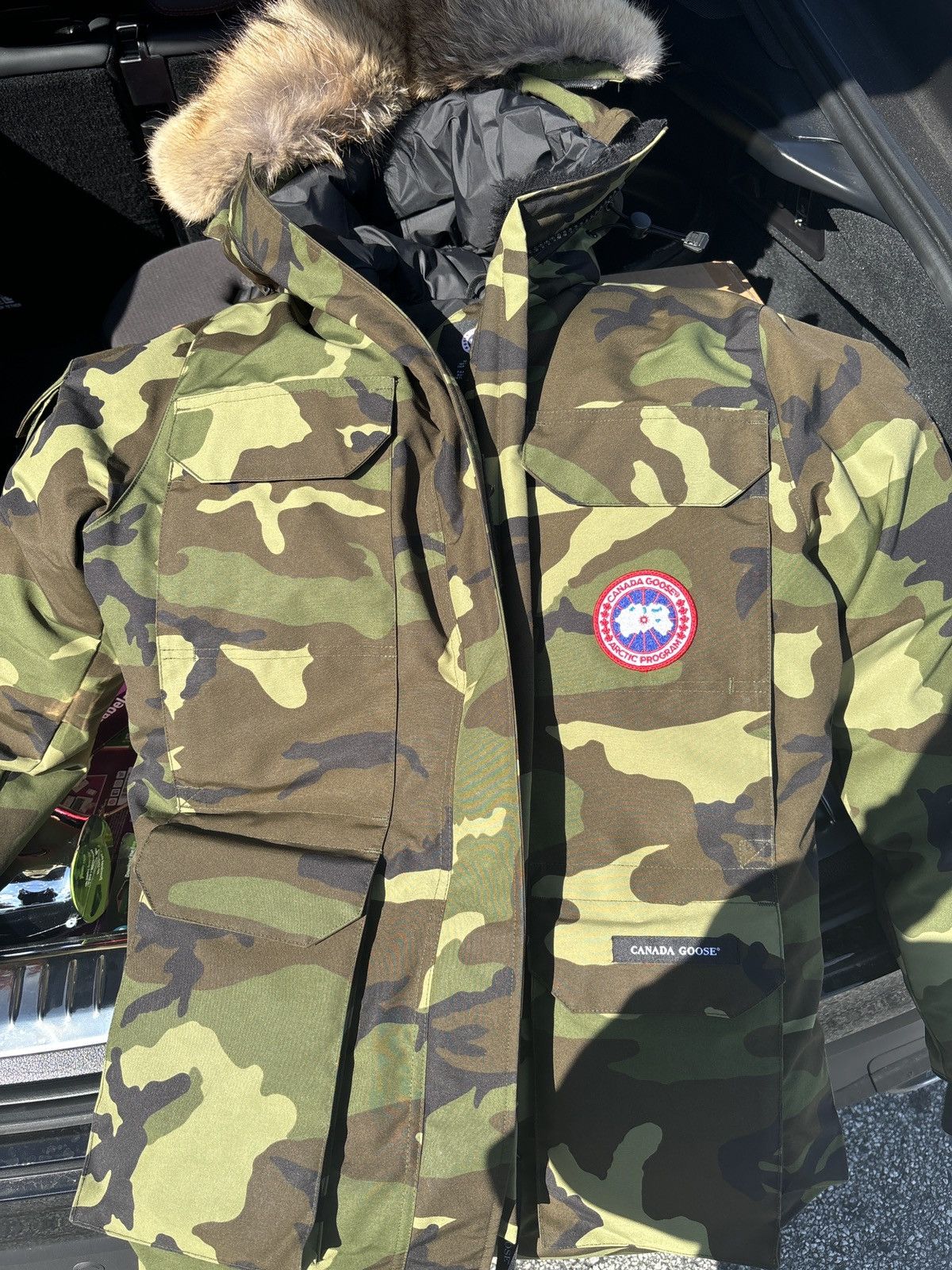 Canada Goose Canada Goose Women's Montebello Parka Fur Hood Classic Camo Size S / US 4 / IT 40 - 2 Thumbnail