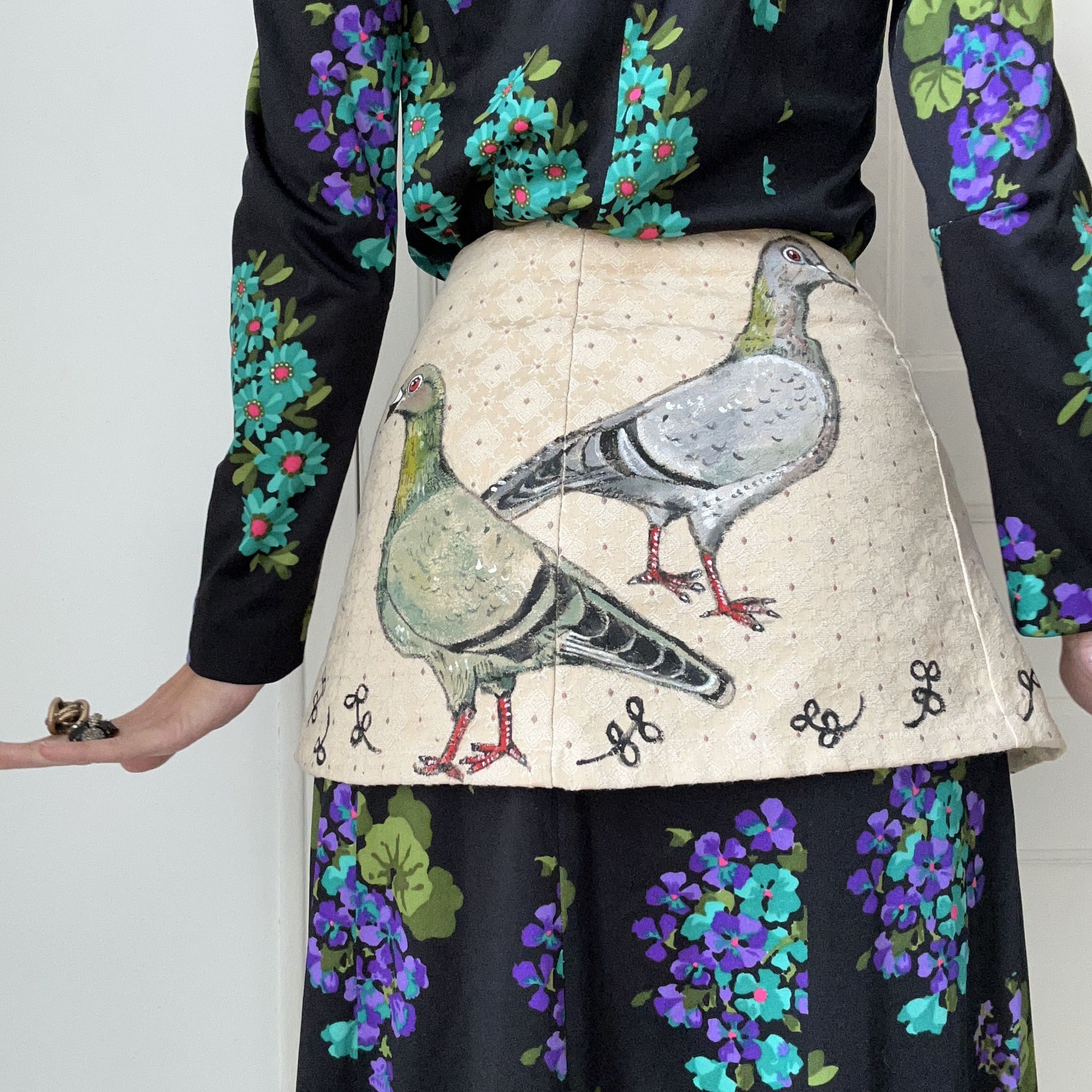 Custommade Custommade Hand Painted Pigeon Cotton Mini Skirt Size 27" / US 4 / IT 40 - 6 Thumbnail