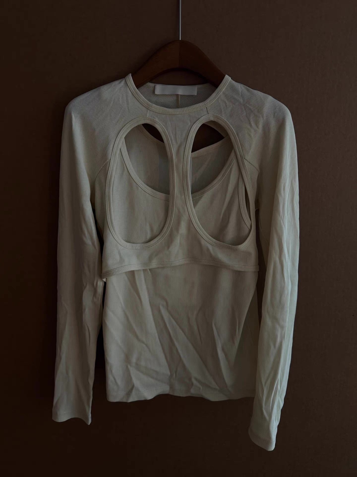 Dion Lee Dion Lee White Cutout Top Q15 Size US L / EU 52-54 / 3 - 1 Thumbnail