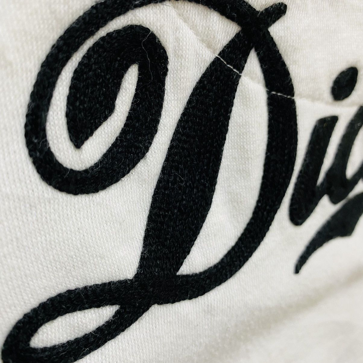 Dickies Vintage Dickies Hoodie White Cream Colour Embroidery Logo Size US L / EU 52-54 / 3 - 8 Thumbnail