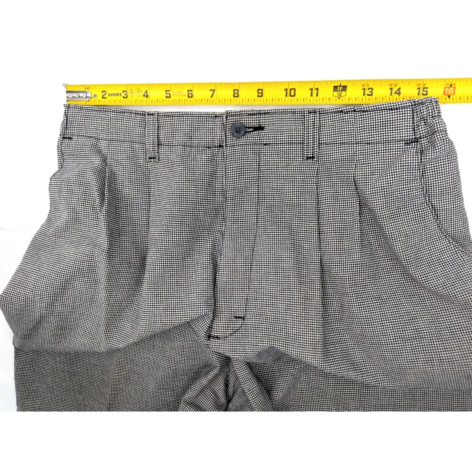 Lee VINTAGE Lee Houndstooth Pants Women 18P Petite Black & White Houndstooth Tapered Pleated Waist 31 in Inseam 27.5 in Crew? Size 40" / US 18 - 5 Thumbnail