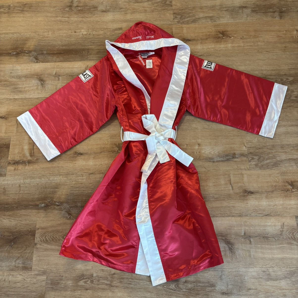 Supreme Supreme Everlast boxing Cloak Size Large Size US L / EU 52-54 / 3 - 1 Thumbnail