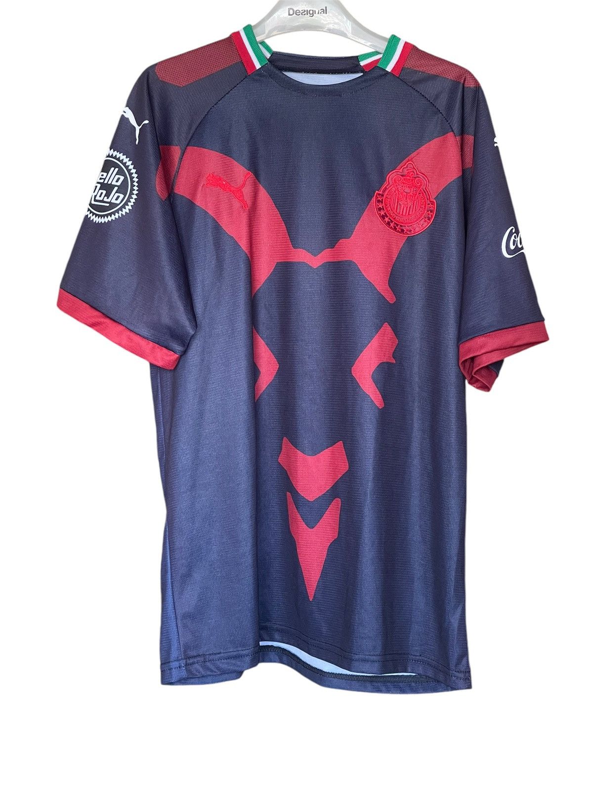 Puma 2018 Puma Guadalajara chivas mexico soccer jersey Size US L / EU 52-54 / 3 - 1 Thumbnail