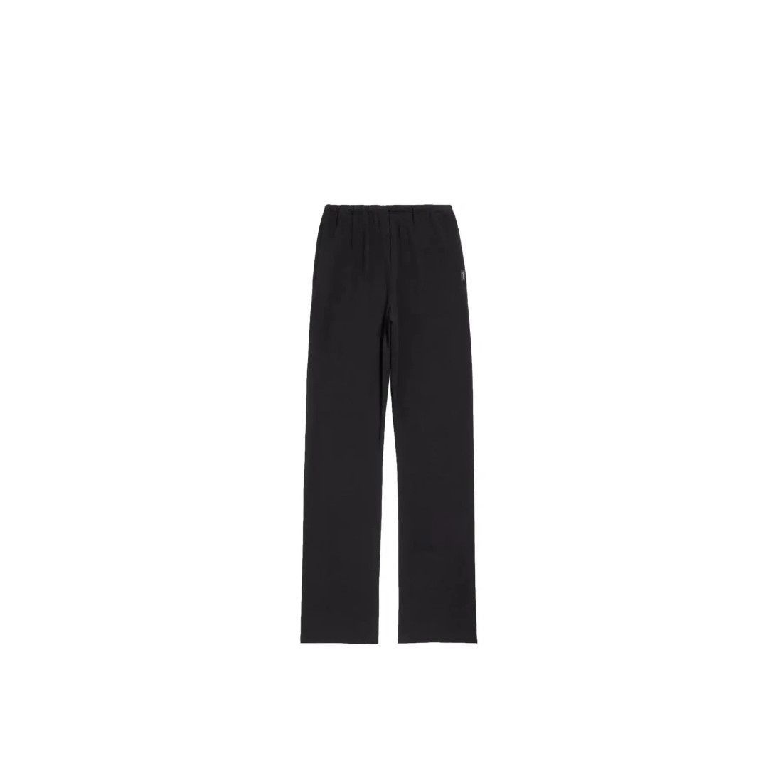 straight sweatpants