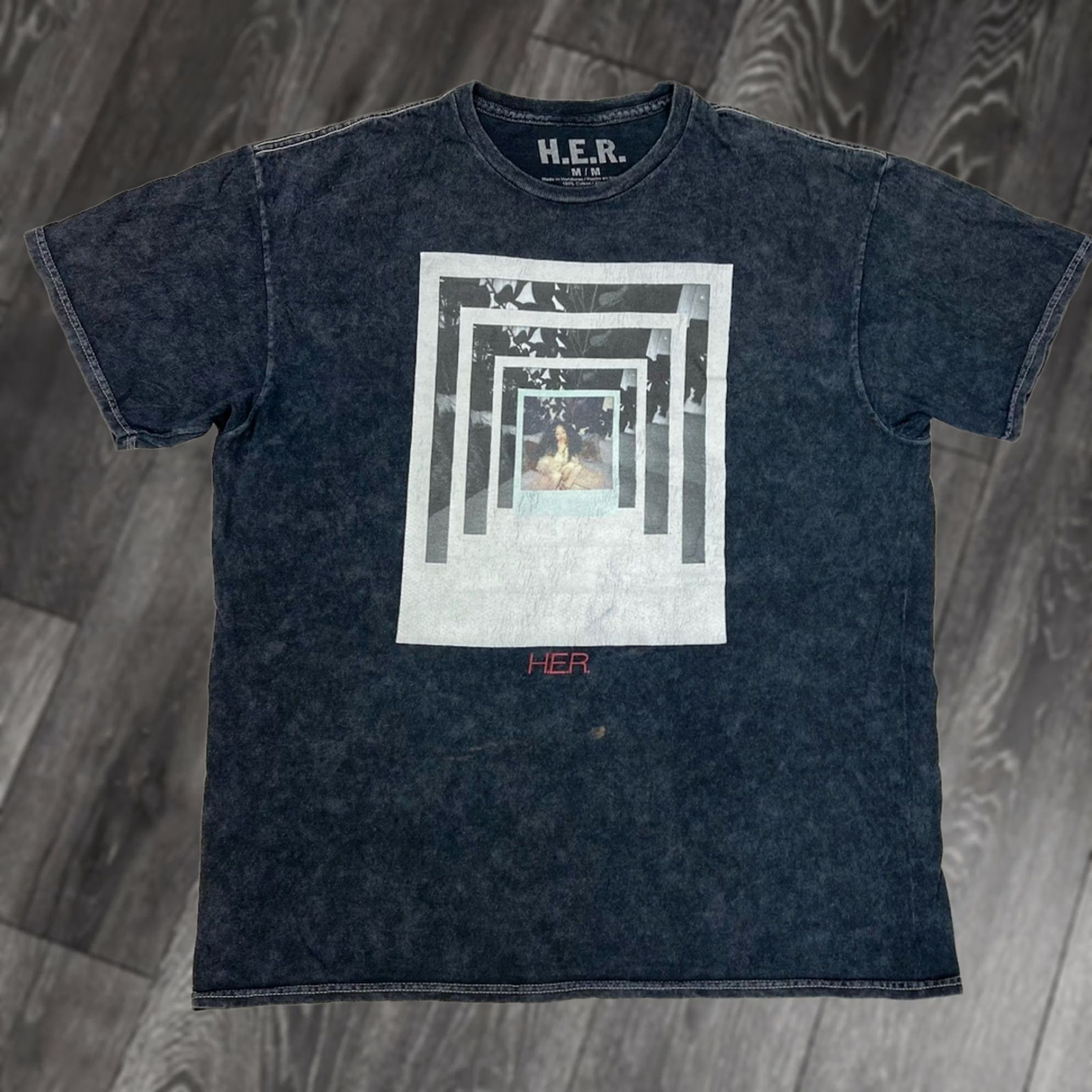 Vintage VINTAGE H.E.R Graphic T-shirt Men Medium Black Acid Wash Short Sleeve Music Size US M / EU 48-50 / 2 - 1 Thumbnail