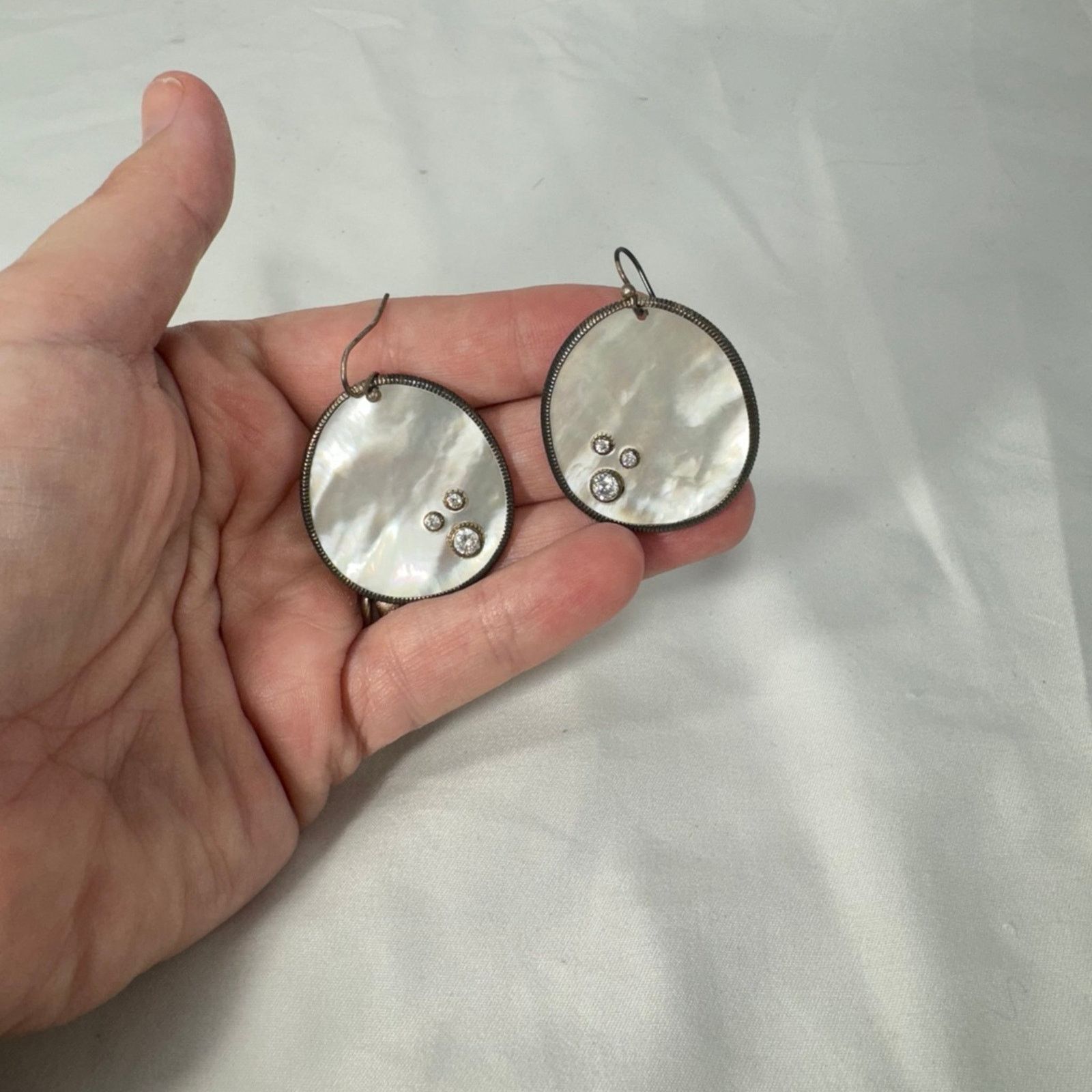 NBDN Nobrandedon VTG Silpada mother of pearl and sterling earrings Size ONE SIZE - 5 Thumbnail