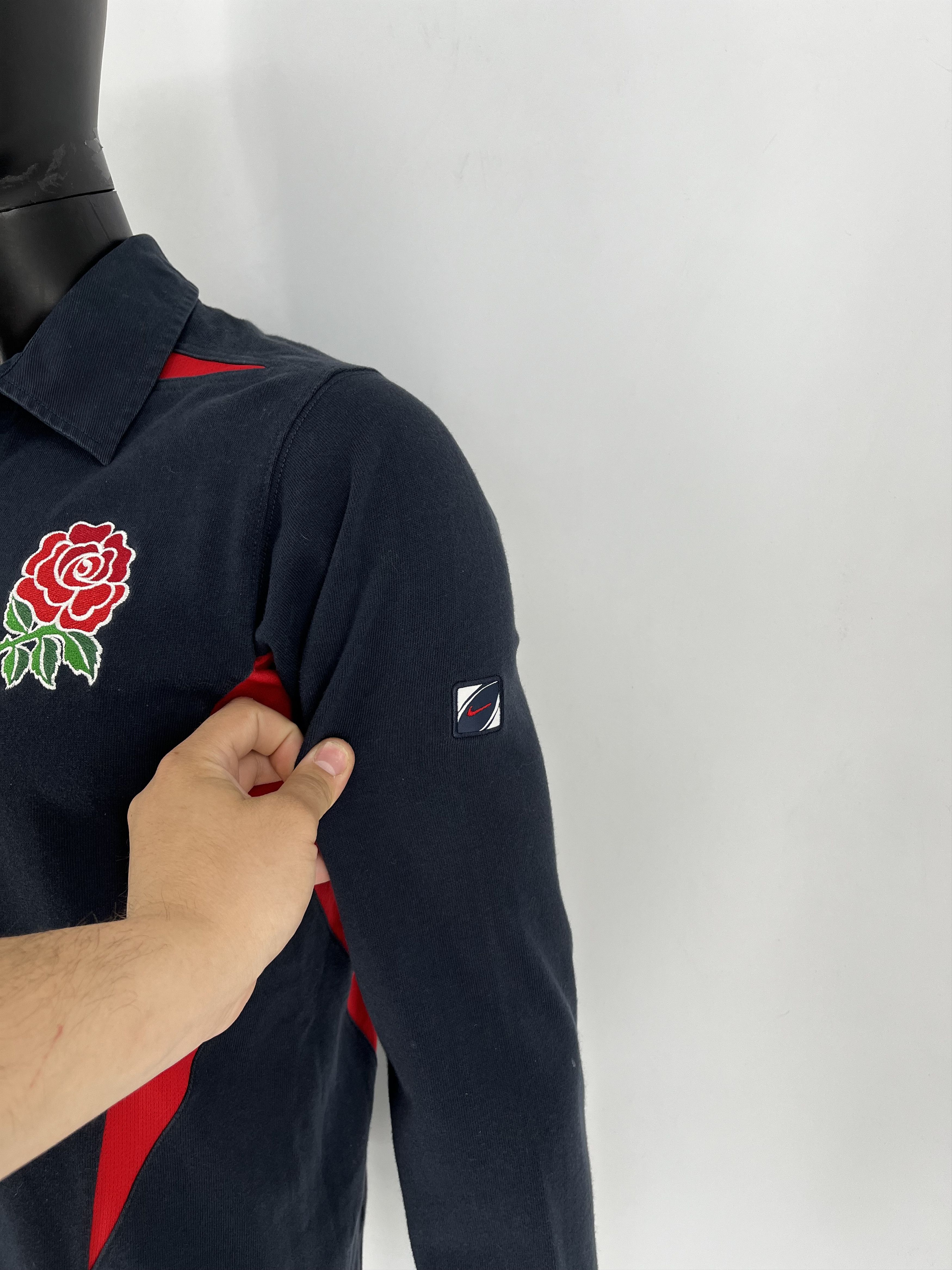 Vintage Vintage Nike England Rugby Shirt y2k streetwear style Size US S / EU 44-46 / 1 - 11 Thumbnail