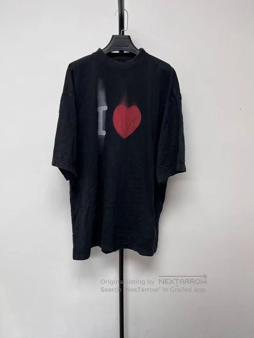 Balenciaga Balenciaga Letter Heart Print Oversized T-shirt. Size US S / EU 44-46 / 1 - 1 Thumbnail