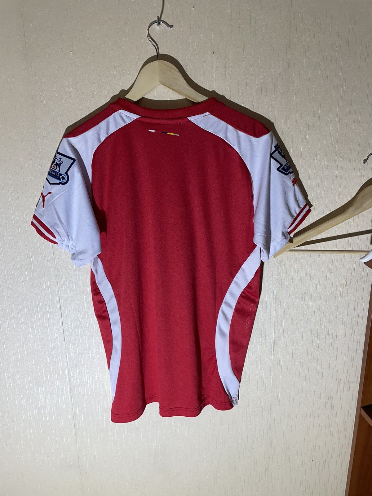 Other Arsenal soccer jersey Size US M / EU 48-50 / 2 - 12 Thumbnail