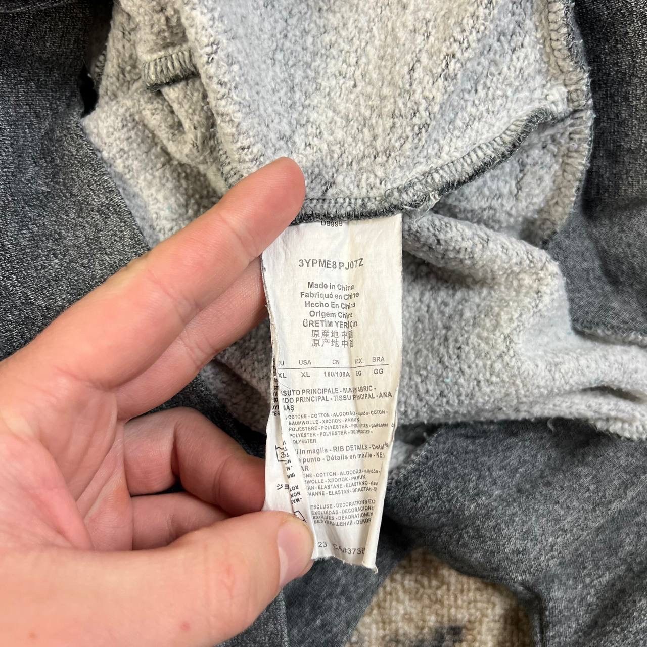 Emporio Armani Emporio Armani Mini Logo Zip Up Hoodie Streetwear Style Size US XL / EU 56 / 4 - 6 Thumbnail