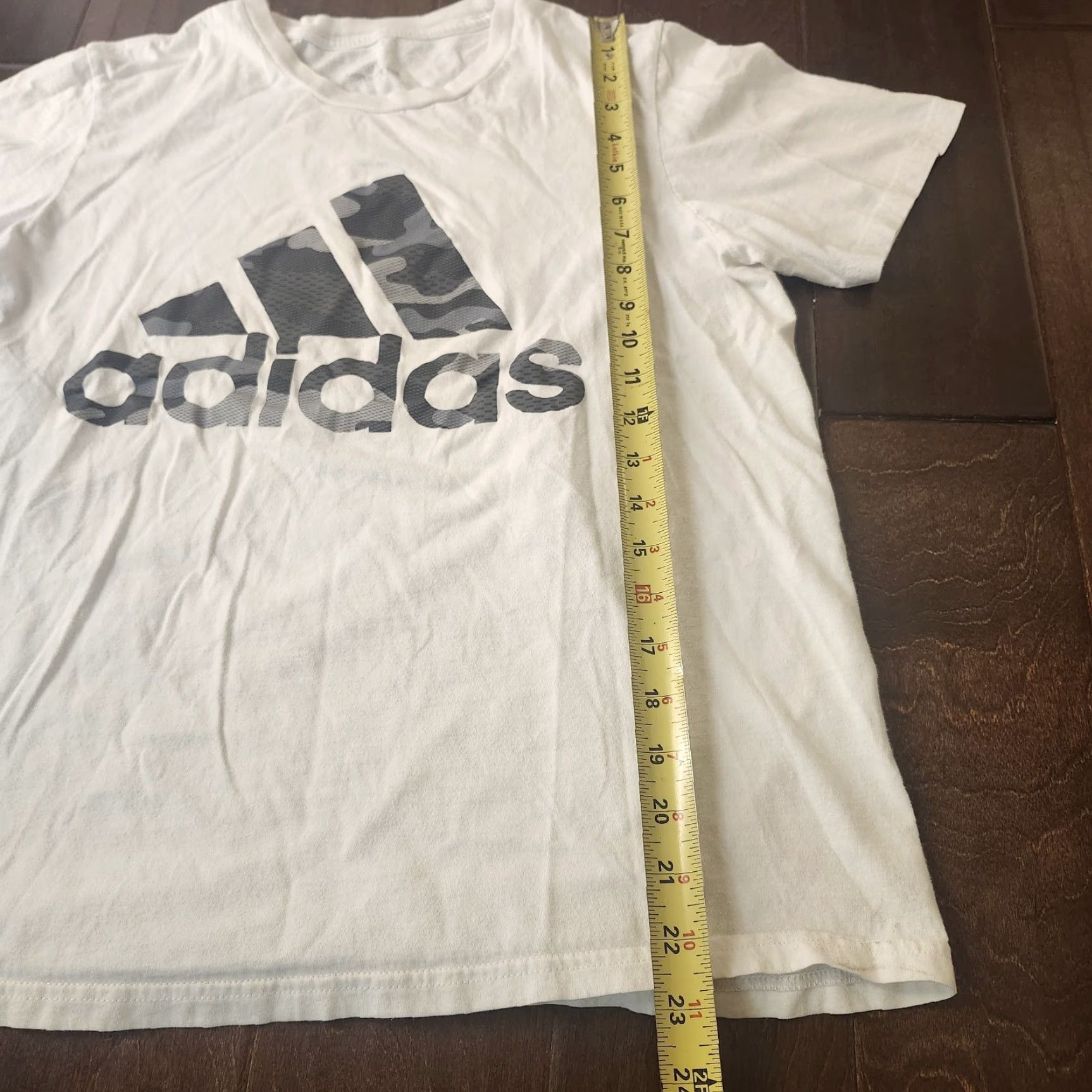 Adidas Adidas Men's T-Shirt M White Camo Graphic Short Sleeve Crew Neck Logo Modern Designer Classic Mens Size US M / EU 48-50 / 2 - 4 Thumbnail