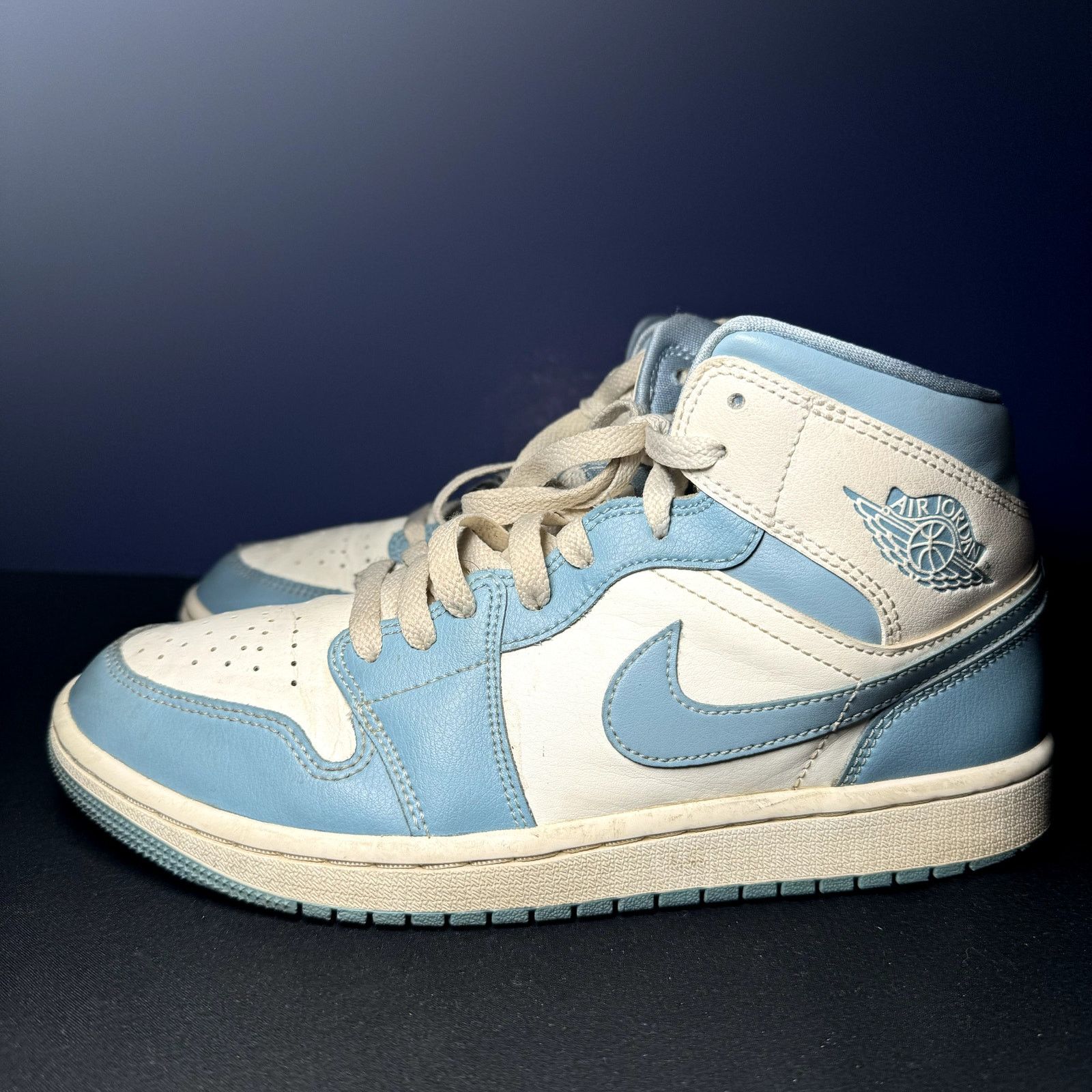 Jordan Brand × Nike Wmns Air Jordan 1 Mid University Blue Women's Shoes - Size 9 Size US 9 / IT 39 - 8 Thumbnail