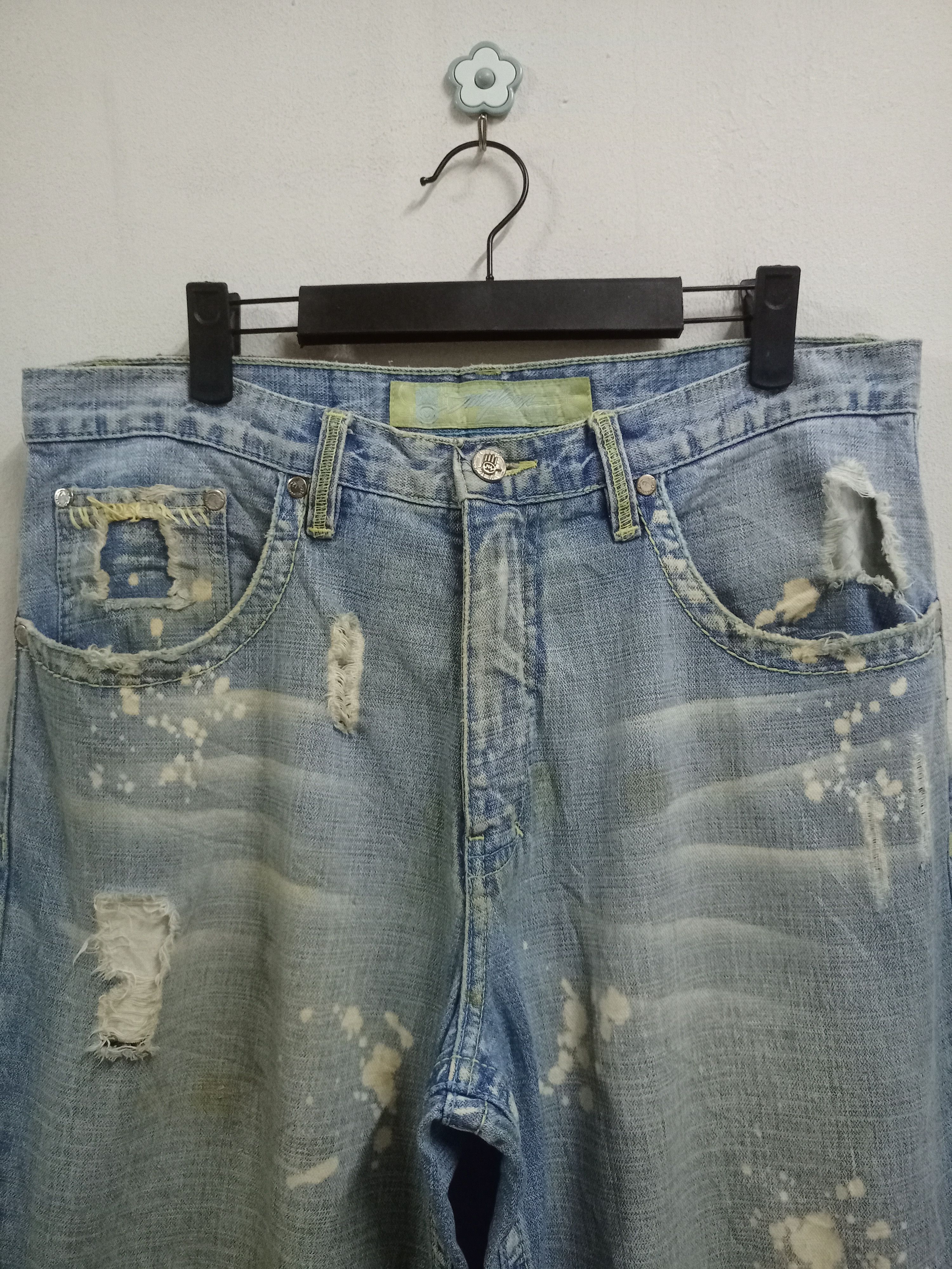 Japanese Brand Vintage Japanese Brand Ripped Painted Splatters Baggy Jeans Size US 34 / EU 50 - 4 Thumbnail