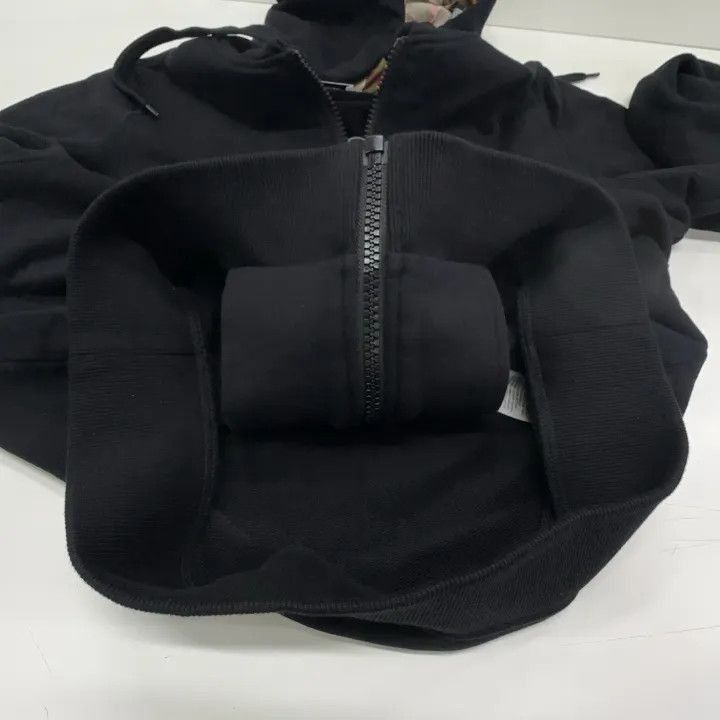 Burberry Burberry Burberry Black Logo Embroidered Hoodie for Men-25 Size US S / EU 44-46 / 1 - 7 Thumbnail