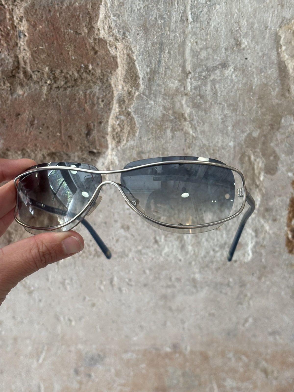 Vintage Chanel Sunglasses 4027 Logo Rimless Vintage Size ONE SIZE - 1 Thumbnail