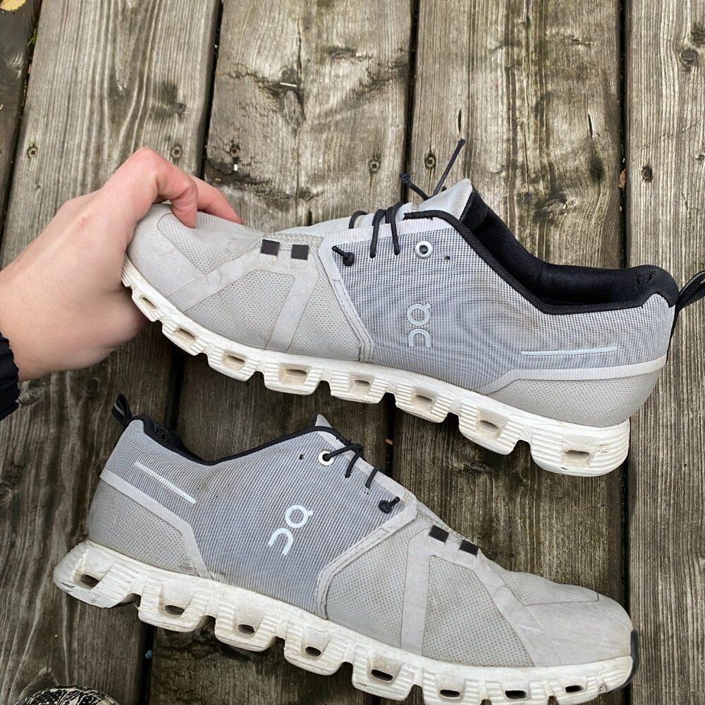 On ON Cloud 5 Waterproof Gllacier Grey White Mens Size 11 Size US 11 / EU 44 - 4 Thumbnail