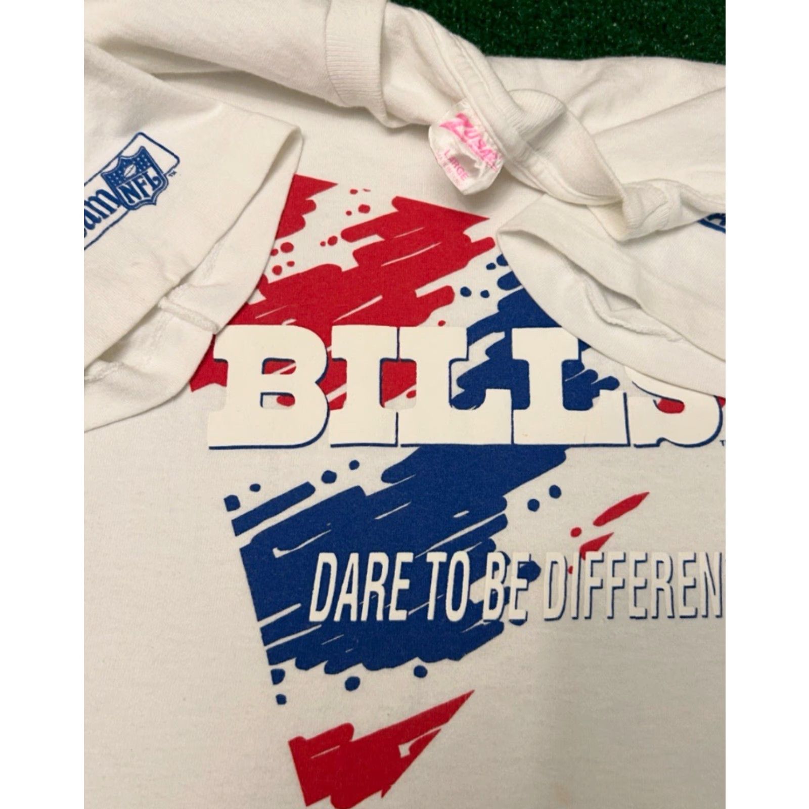 NFL VINTAGE Buffalo Bills NFL Dare To Be Different Zubaz VTG Shirt Mens XL 90s T-Shirt White 1990s Sports Vintage Hip Hop Mens XL Size US XL / EU 56 / 4 - 2 Thumbnail