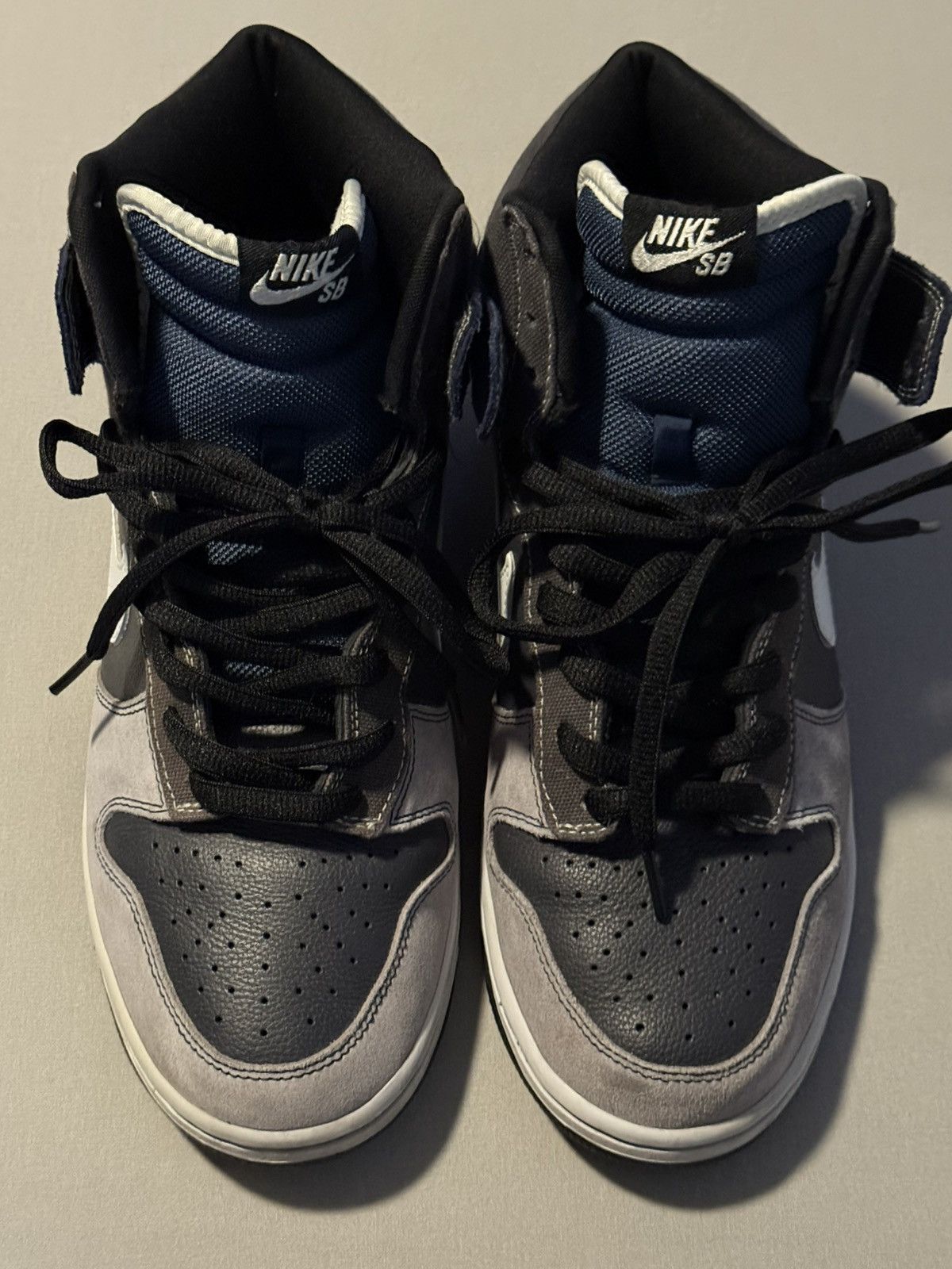 Nike SB Nike SB Dunk High Pro Un-Futuras Gold Box 2008 Rare VNDS Size US 11 / EU 44 - 3 Thumbnail