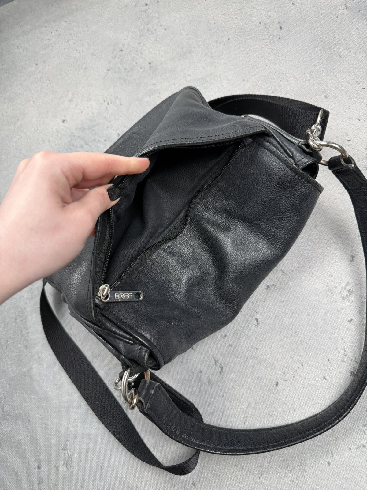 BREE VTG Bree Black Leather Shoulder Bag Crossbody Germany Design Size ONE SIZE - 16 Thumbnail