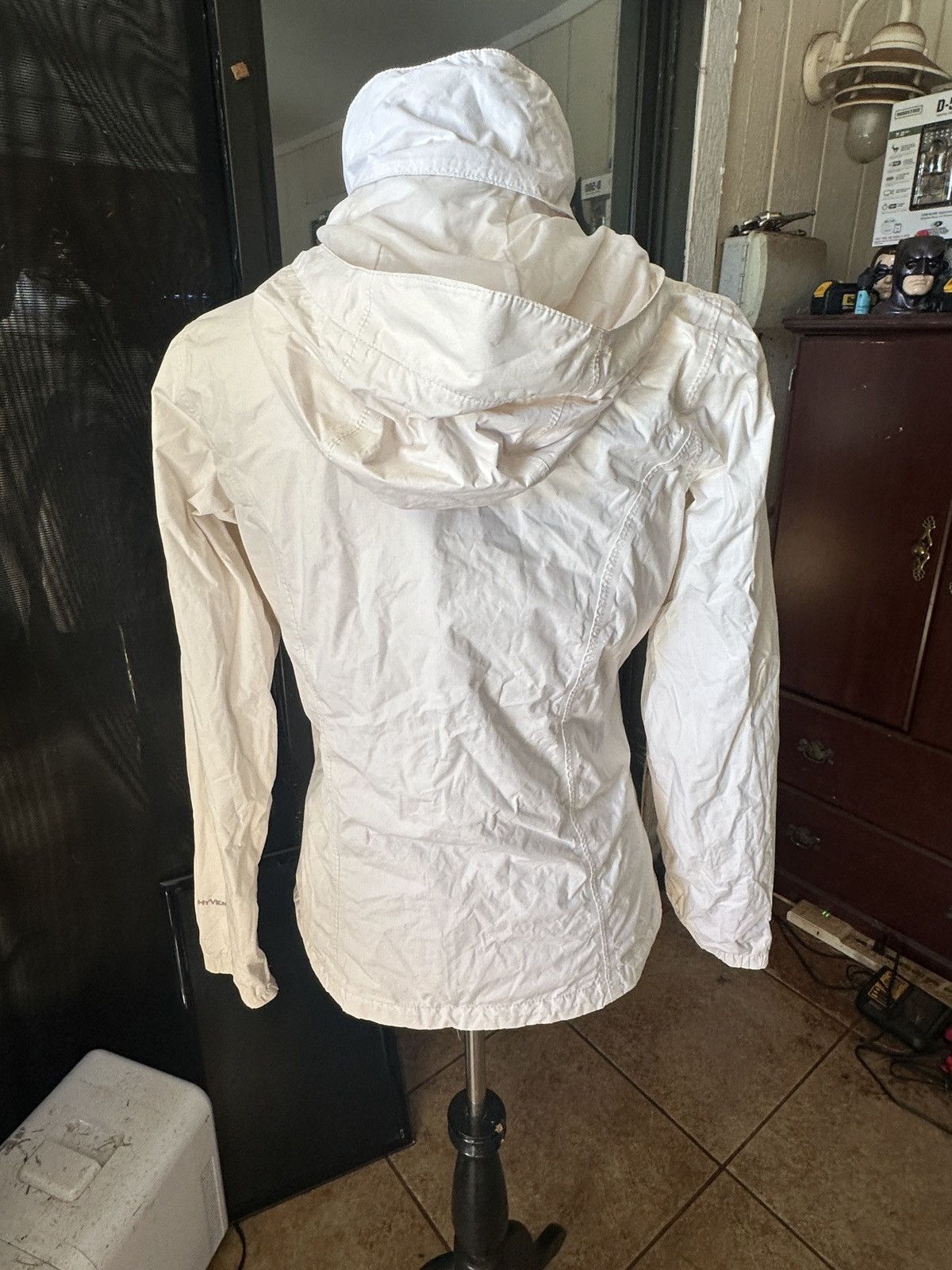 The North Face The North Face Hoodie Jacket Women's Small Hyvent Off White Size S / US 4 / IT 40 - 2 Thumbnail