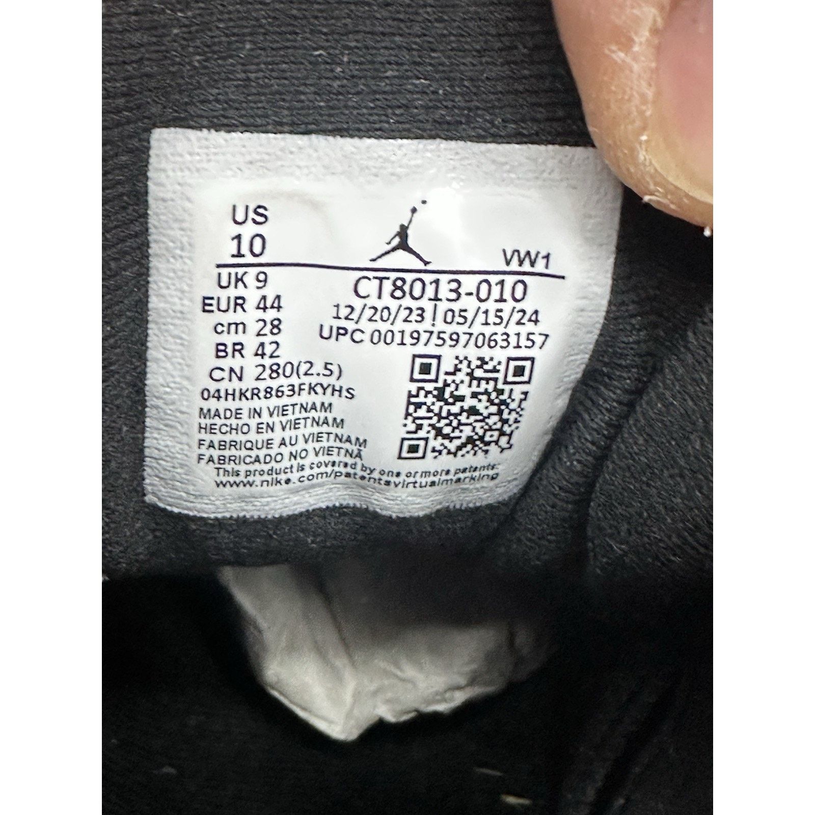 Jordan Brand Air Jordan 12 Retro Barons Size 10 CT8013-010 Size US 10 / EU 43 - 7 Thumbnail
