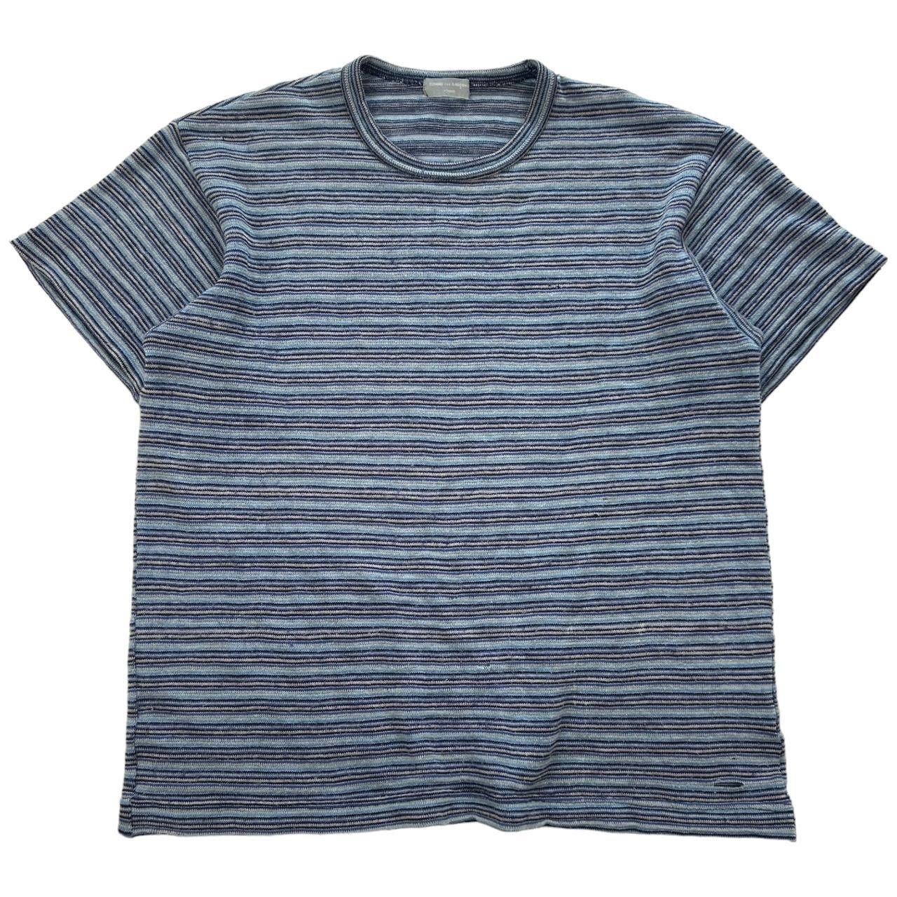 Tシャツ・カットソー COMME des GARCONS STRIPES COULISSE S/S TEE (HOT01805 1) Play Comme des Garçons: Striped T-Shirt (Blue/White) | DSMNY