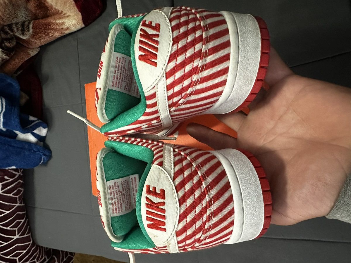 Nike SB Nike sb dunk low candy cane Size US 9 / EU 42 - 4 Thumbnail