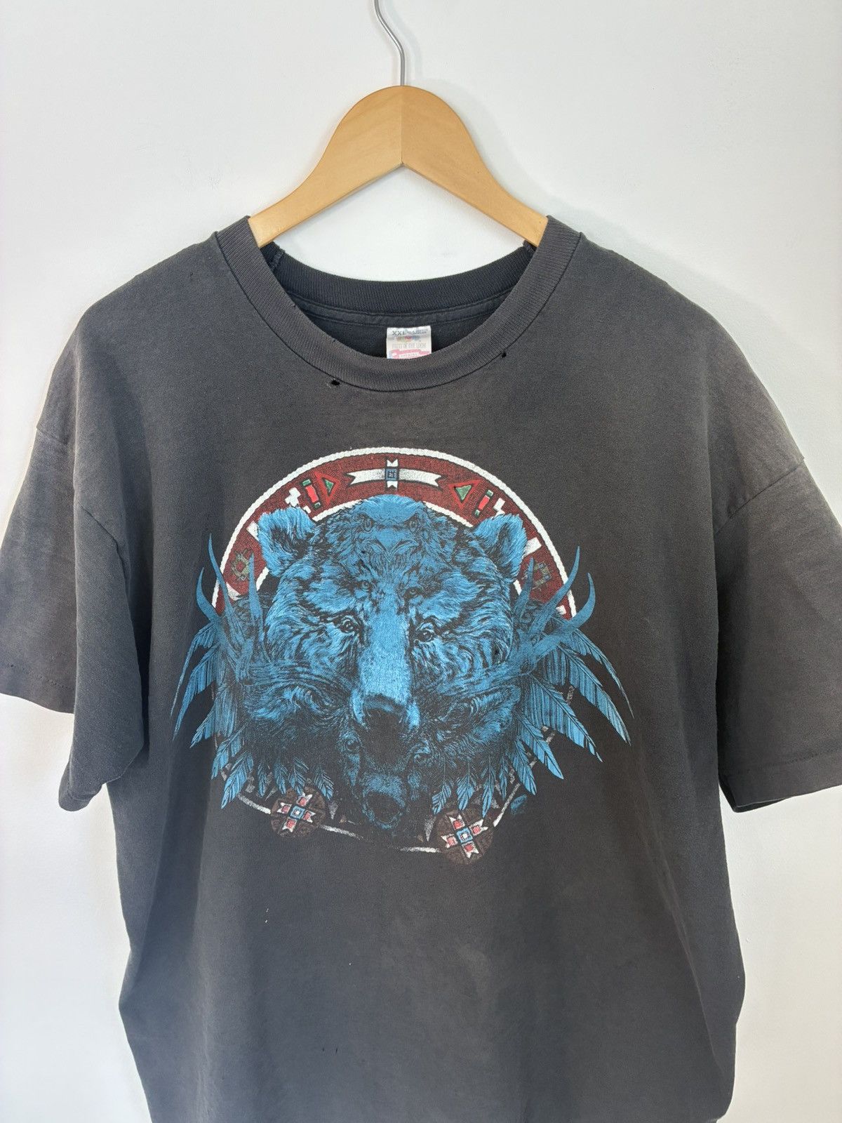 Vintage Sun Faded Native Animal Graphic Single Stitch Thrashed Tee Size US XXL / EU 58 / 5 - 2 Thumbnail