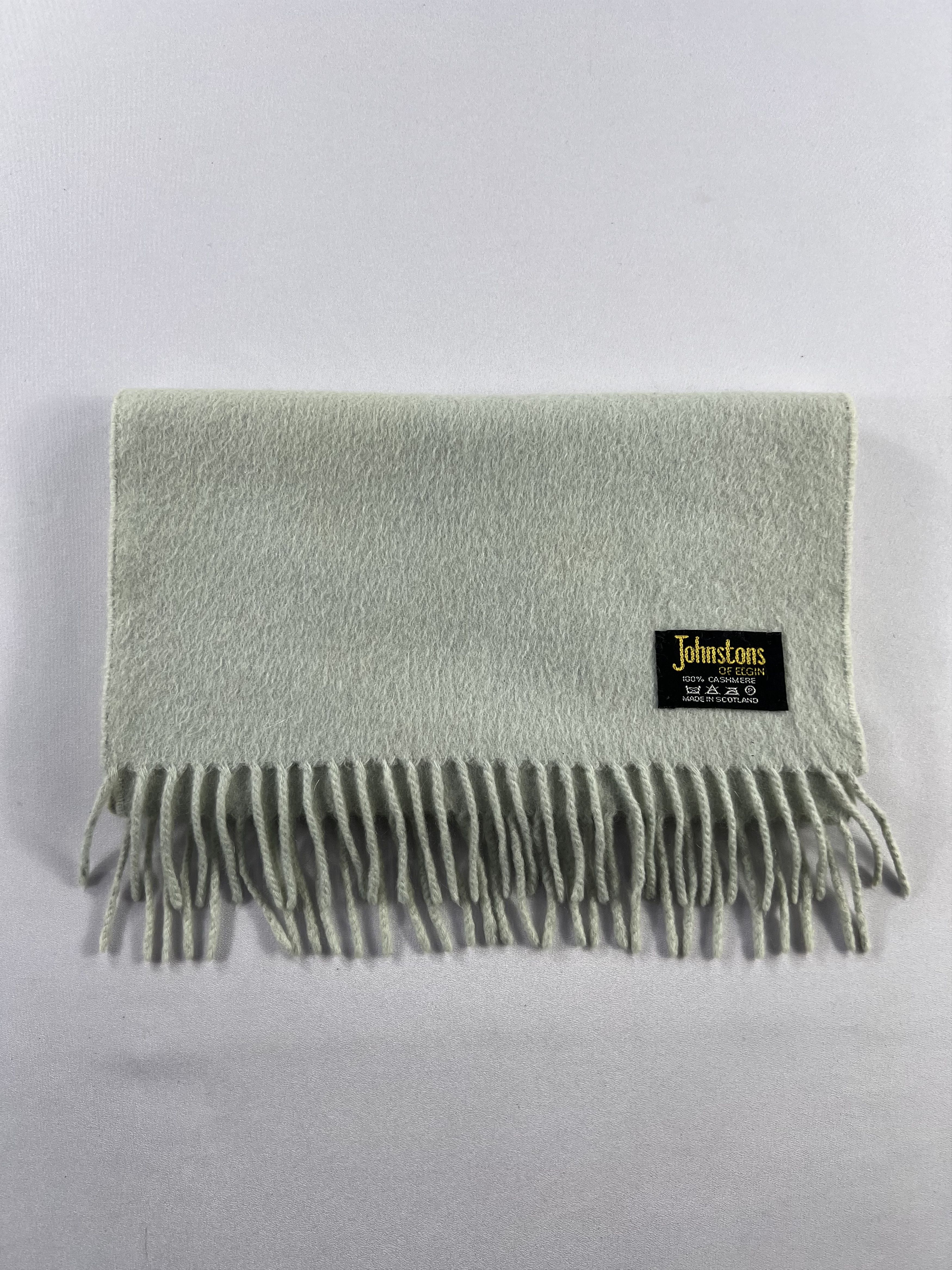 Johnstons Of Elgin Johnstons Of Elgin Scarf / Muffler / Neckwear P1062 Size ONE SIZE - 6 Thumbnail