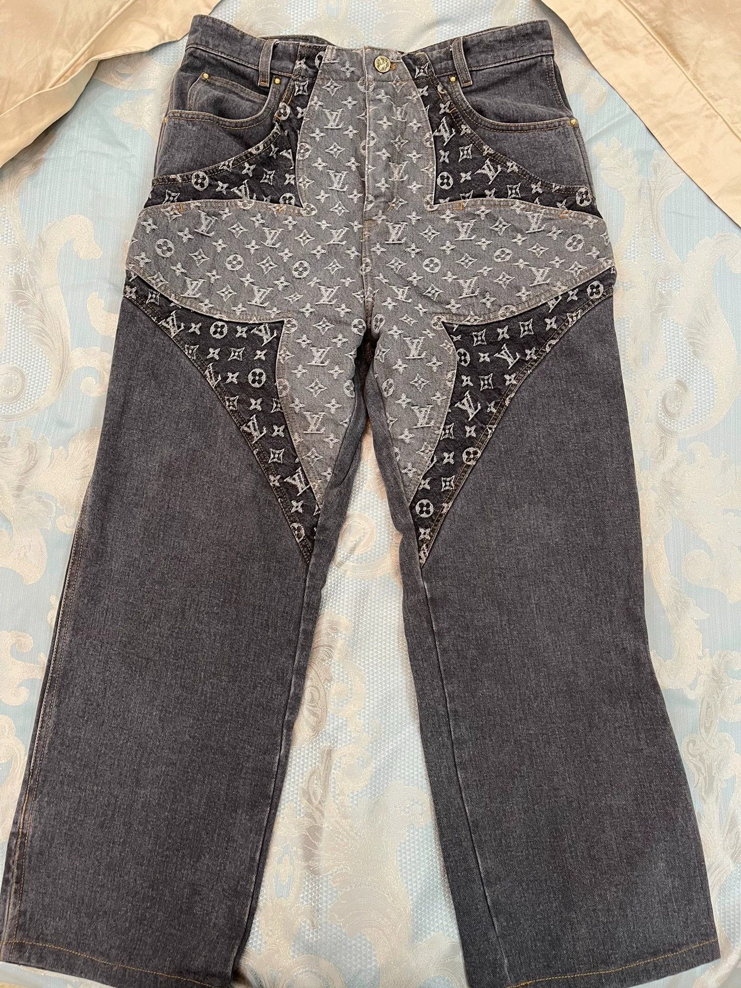 Louis Vuitton LV Monogram Full Logo Jeans 32 NWT Authentic Size US 32 / EU 48 - 1 Thumbnail