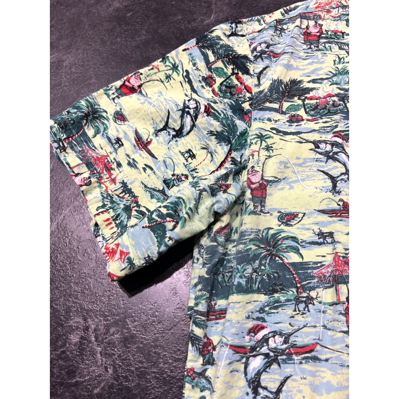 Vintage Columbia Shirt Mens 2XL Short Sleeve Marlin PFG Camp Santa Palms Button-Up Christmas Holiday Pattern Size US XXL / EU 58 / 5 - 7 Thumbnail