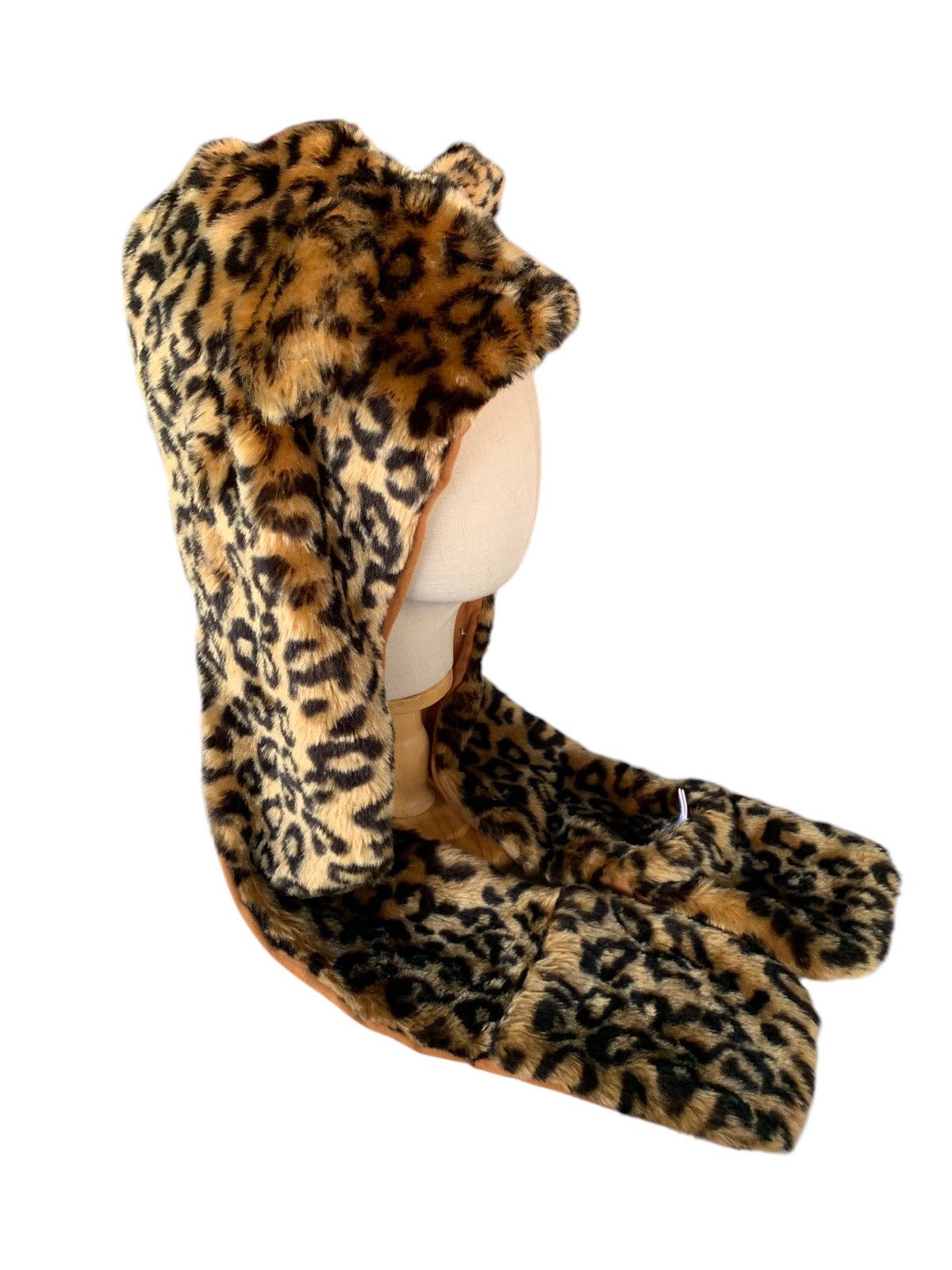 Japanese Brand Plush Leopard Horn Earflap Animals Rayalice Beanie Hats🐆 Size ONE SIZE - 6 Thumbnail
