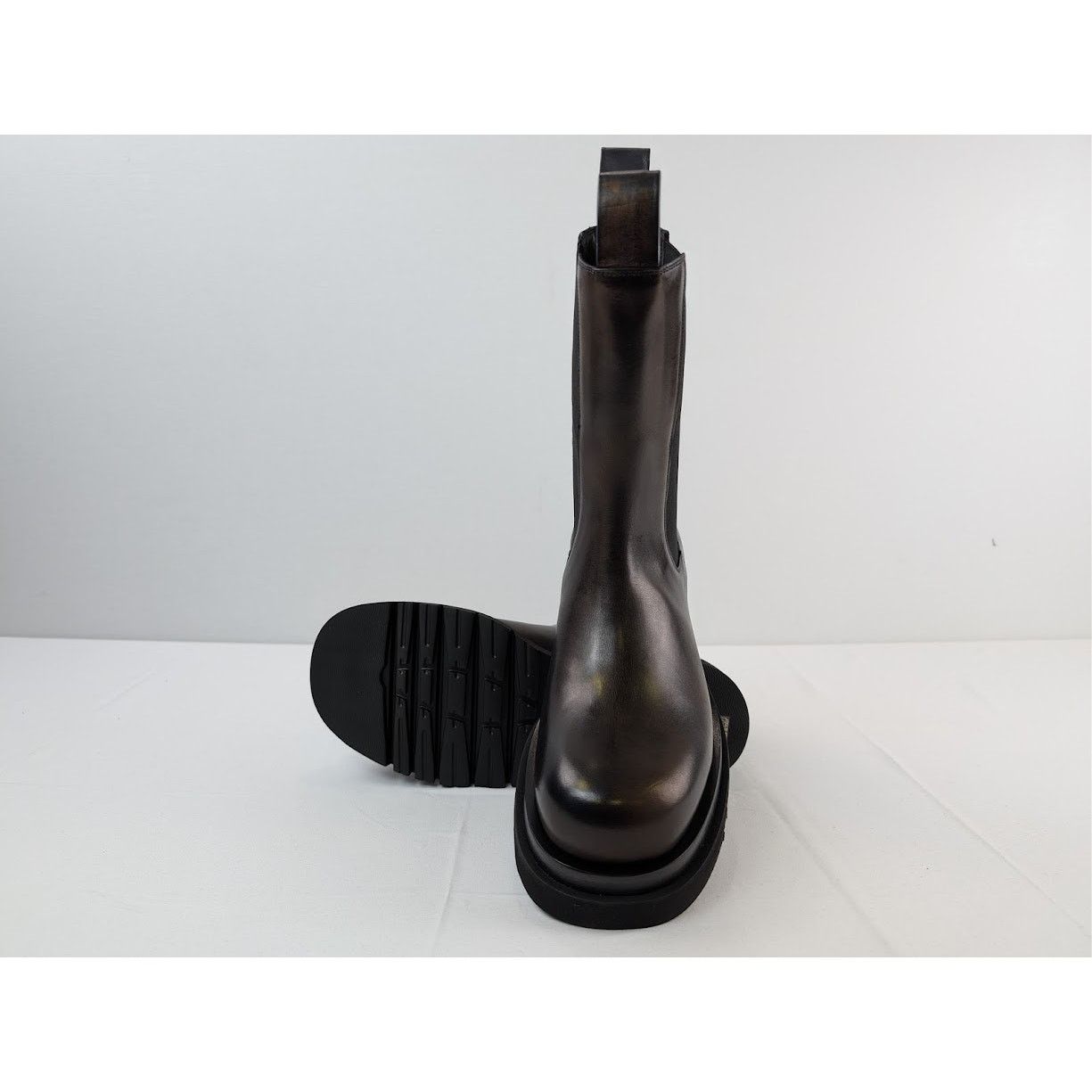 Bottega Veneta o1rshd1 Q:2 / Lug Boots in Ebony Size US 9 / EU 42 - 13 Thumbnail