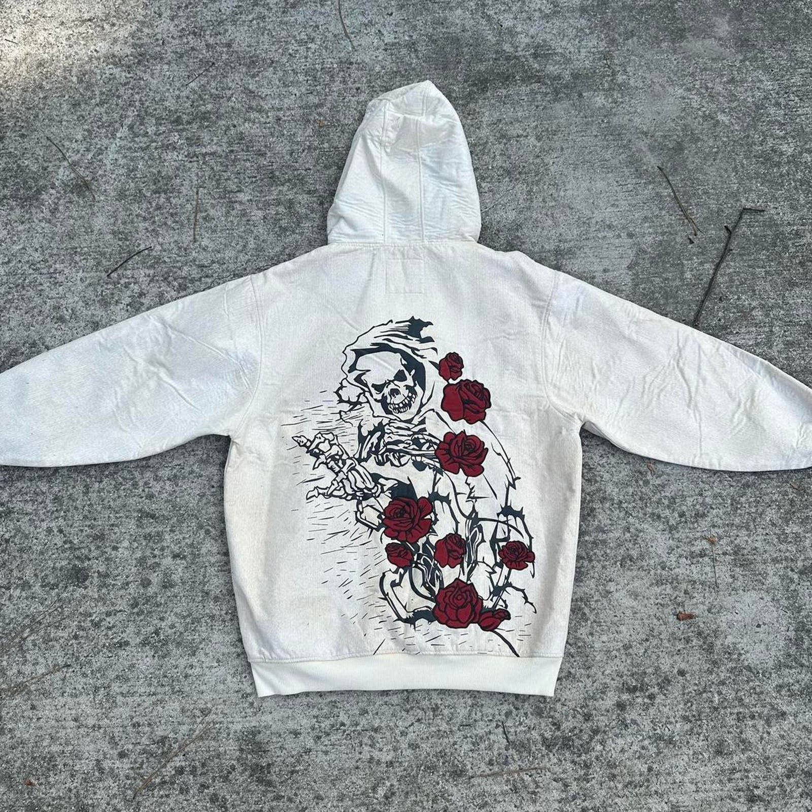 Image of Y2K Deadstock Grunge Affliction Style Skull Hoodie White in Cream, Men's (Size XL)