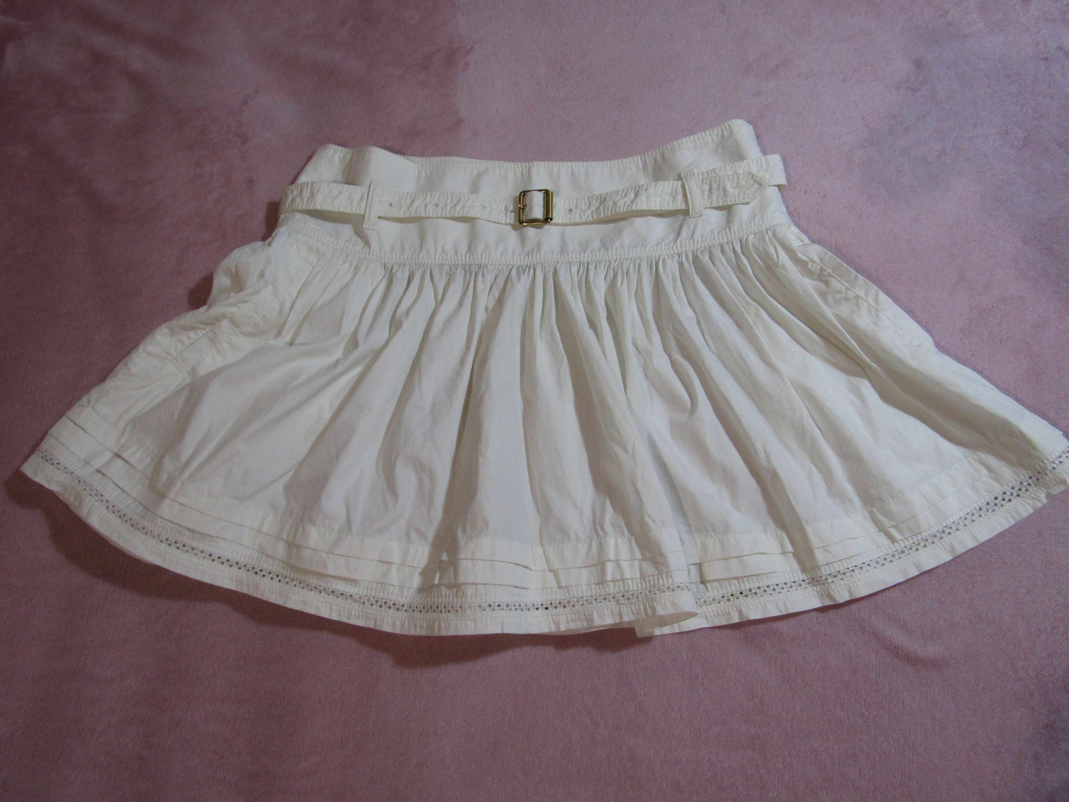 Burberry Burberry London Women’s Hip Skirt Made in Italy Size 27" / US 4 / IT 40 - 1 Thumbnail