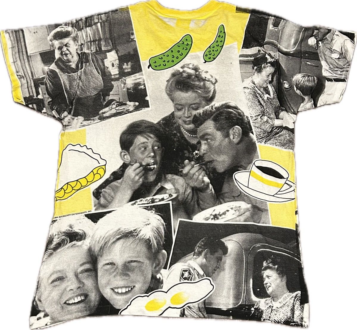 Vintage 1994 all in the family pickle aop tshirt all over print Size US L / EU 52-54 / 3 - 2 Thumbnail