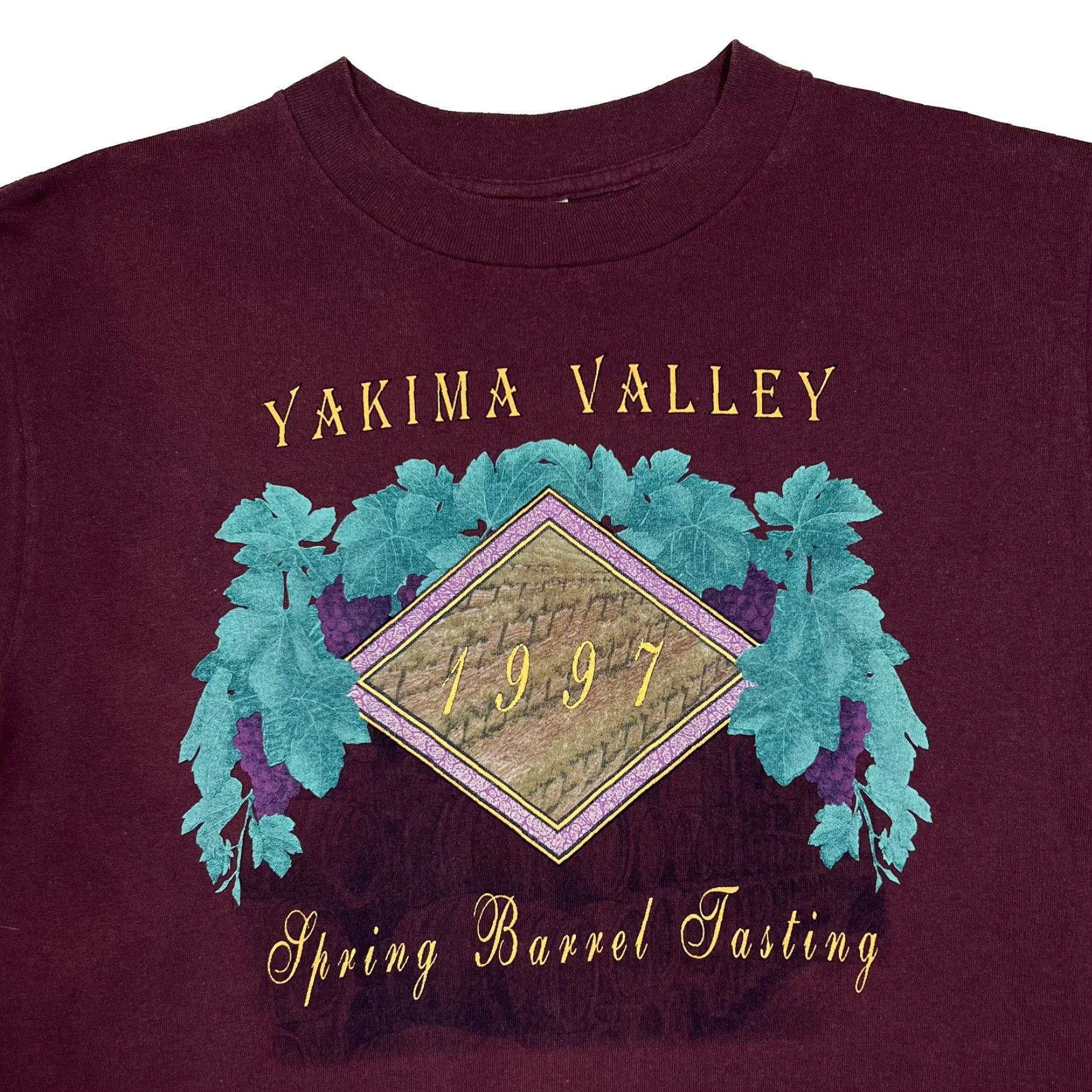 Tultex Tultex (1997) YAKIMA VALLEY “Spring Barrel Tasting” USA Graphic T-Shirt Large - Plum Purple Maroon Graphic Souvenir Front Tultex Shirt Mens Large Size US L / EU 52-54 / 3 - 2 Thumbnail