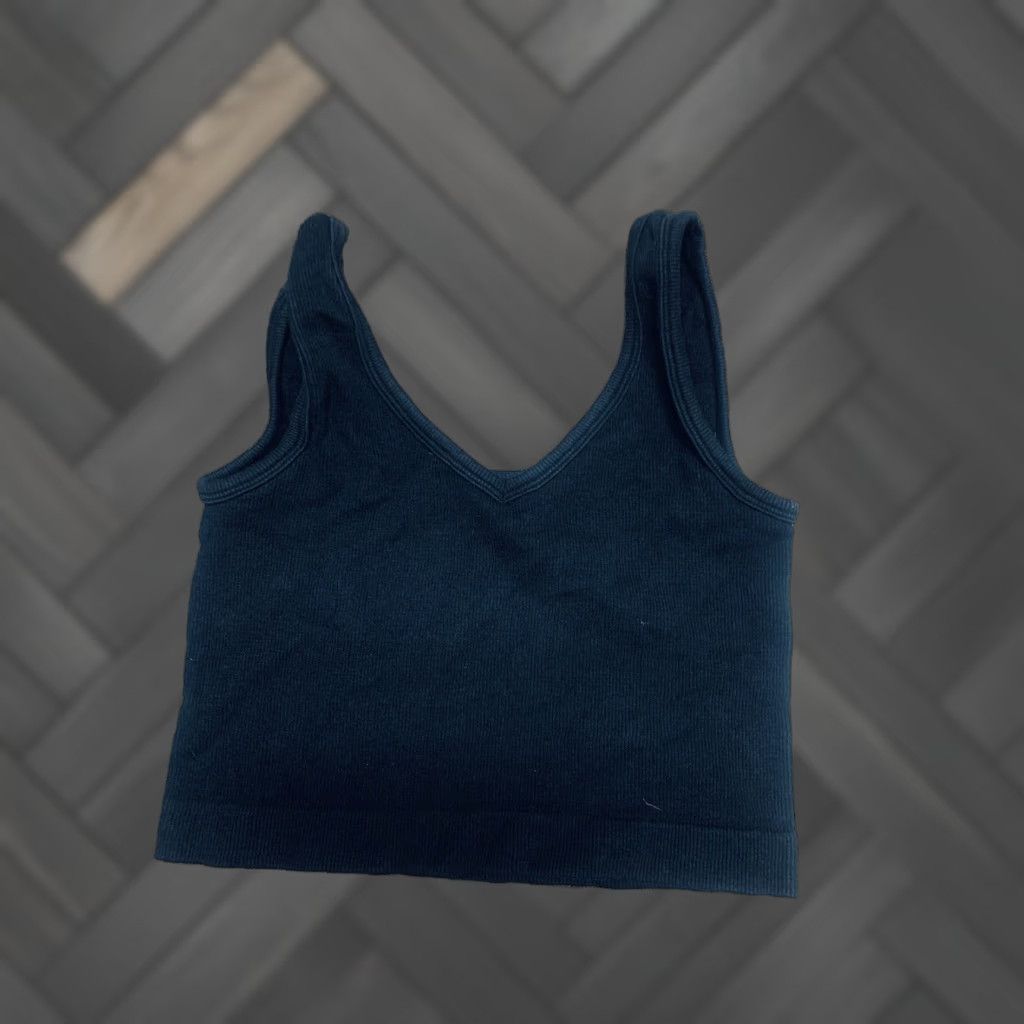 Victoria's Secret Victoria's Secret Pink Cropped Tank Black Rib Knit Athletic Small Sleeveless Scoop Neck Cotton Spandex Knit Size S / US 4 / IT 40 - 1 Thumbnail