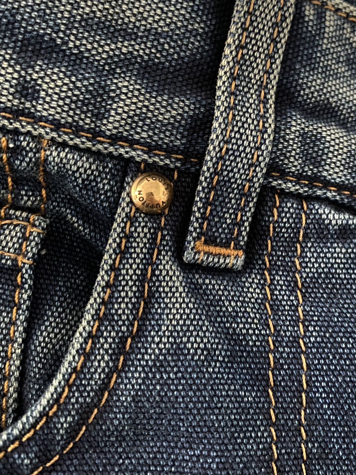 Louis Vuitton Louis Vuitton FW25 Denim Workwear Shorts 32 1AILT8 Size US 32 / EU 48 - 6 Thumbnail