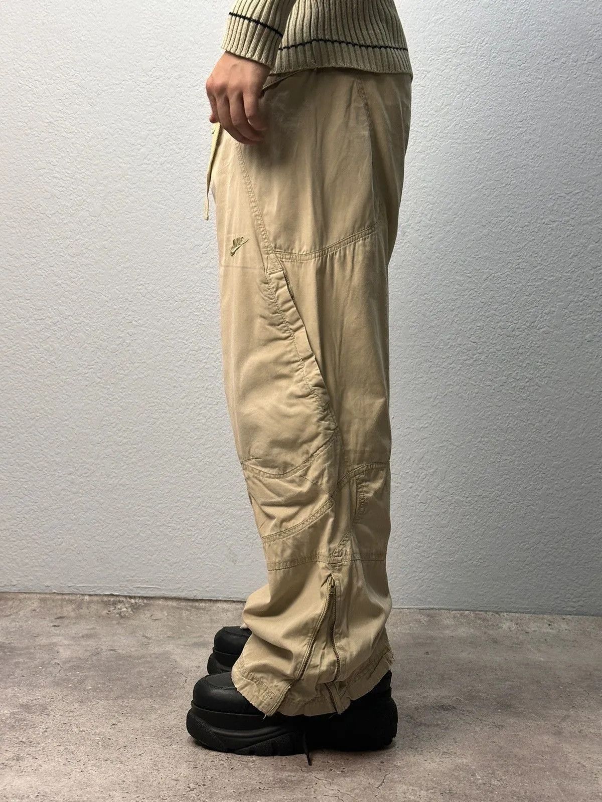Nike Vintage Nike Cargo Baggy Japan Avantgarde Faded Bontage Y2K Size US 36 / EU 52 - 5 Thumbnail