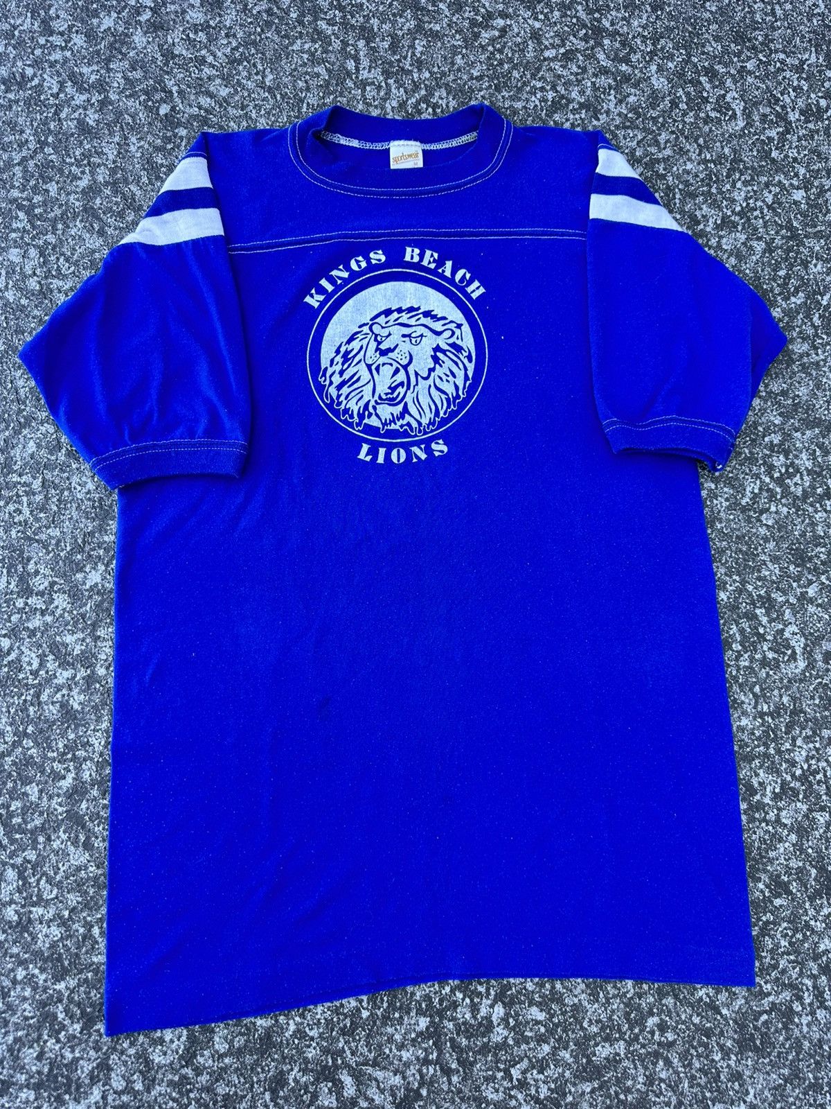 Vintage Vintage 80s Kings Beach Lions Collegiate Archival T-Shirt Size US M / EU 48-50 / 2 - 3 Thumbnail